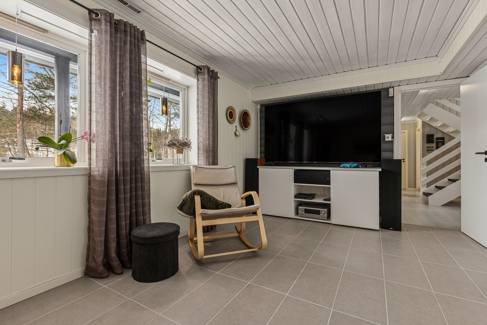 Kjellerstuen Galleribilde