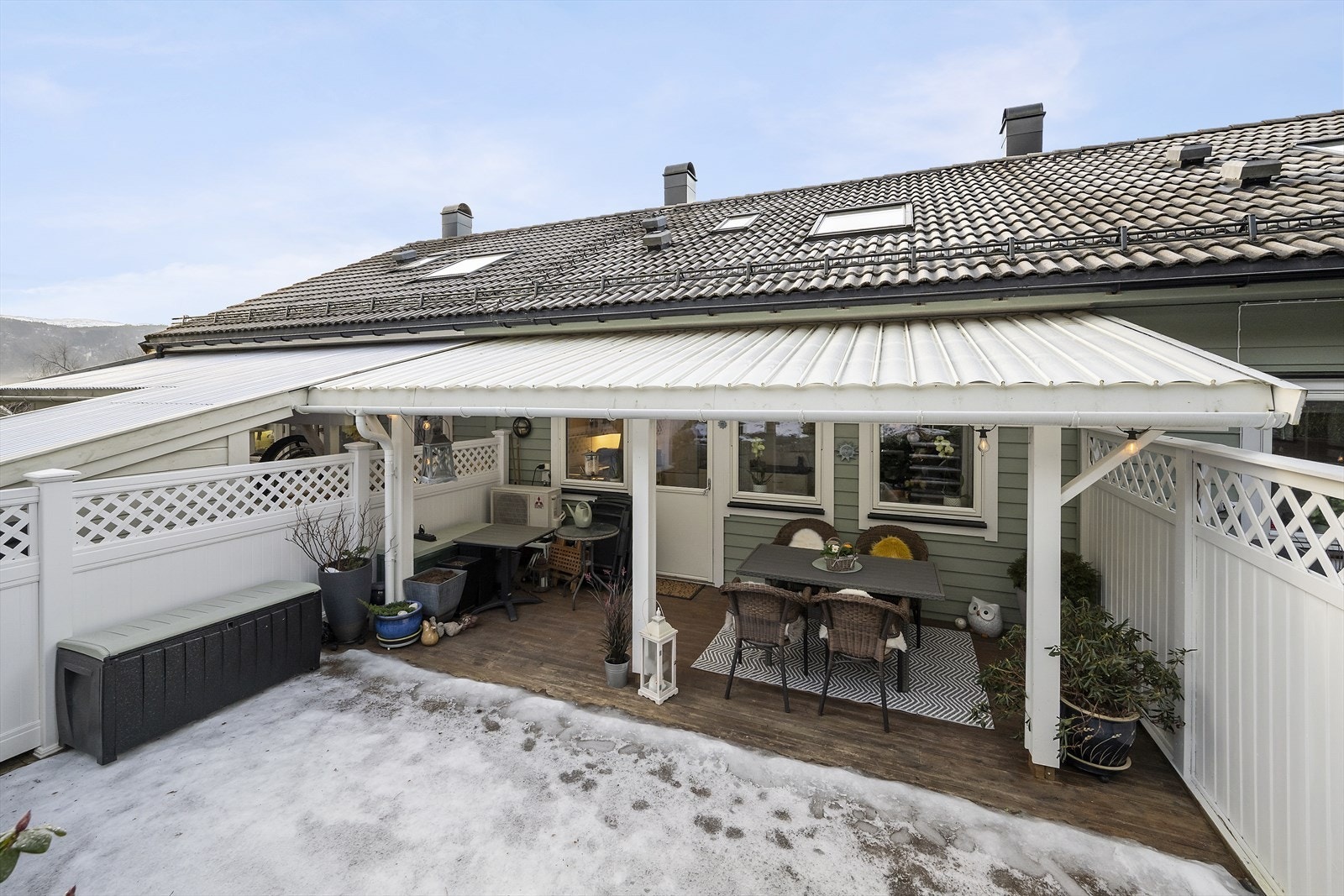 Leveggar skjermar for innsyn. Galleribilde