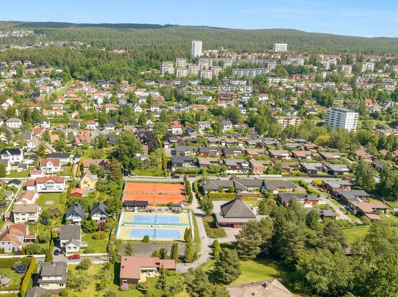 Golia tennis-klubb ligger i Dalbakkveien, kun få minutter fra boligen. Galleribilde