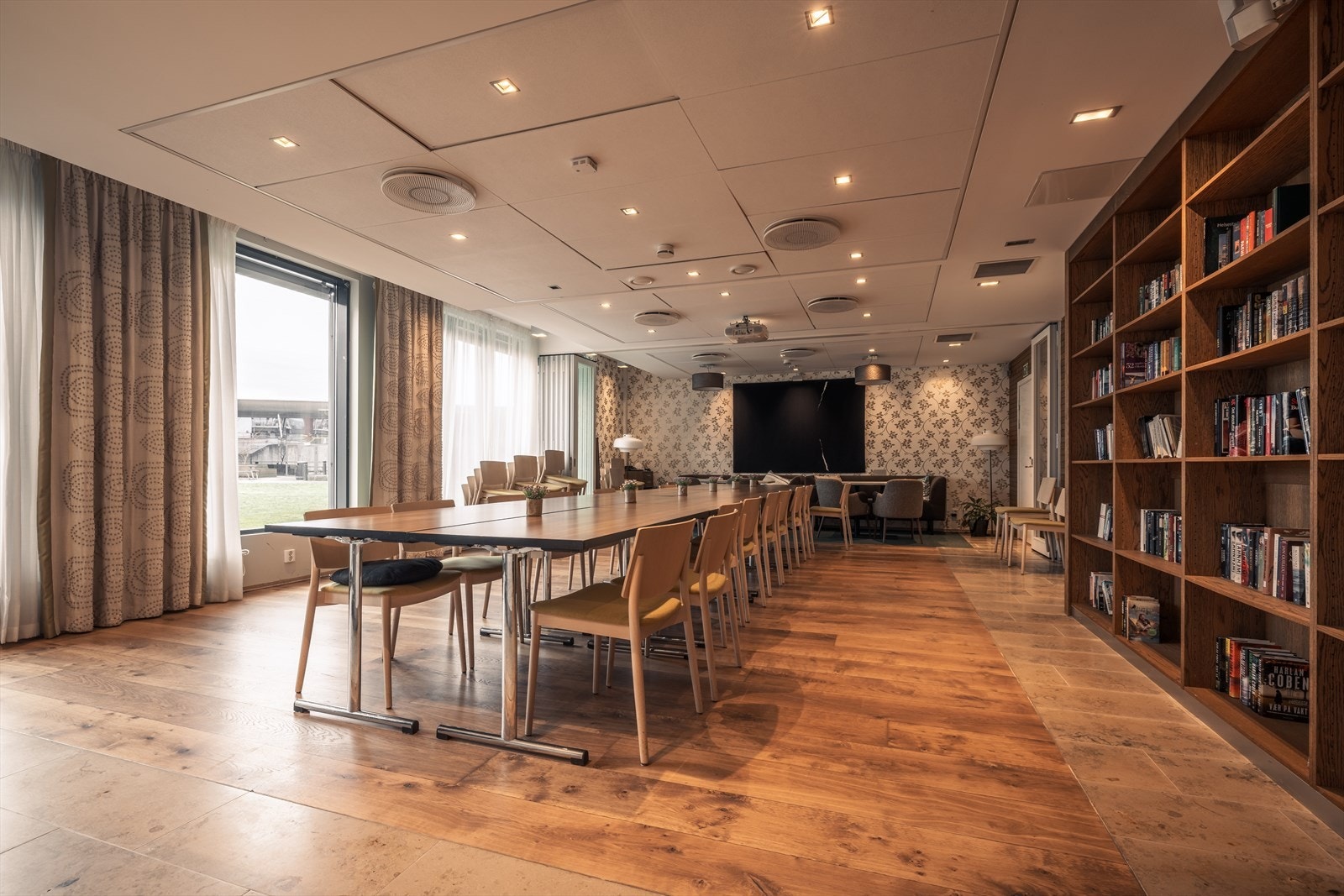 Leiligheten er en del av Selvaags attraktive PLUSS-konsept, utviklet for å tilby en enklere og mer komfortabel hverdag. Her får de blant annet tilgang til selskapslokale med tilhørende møterom. Galleribilde