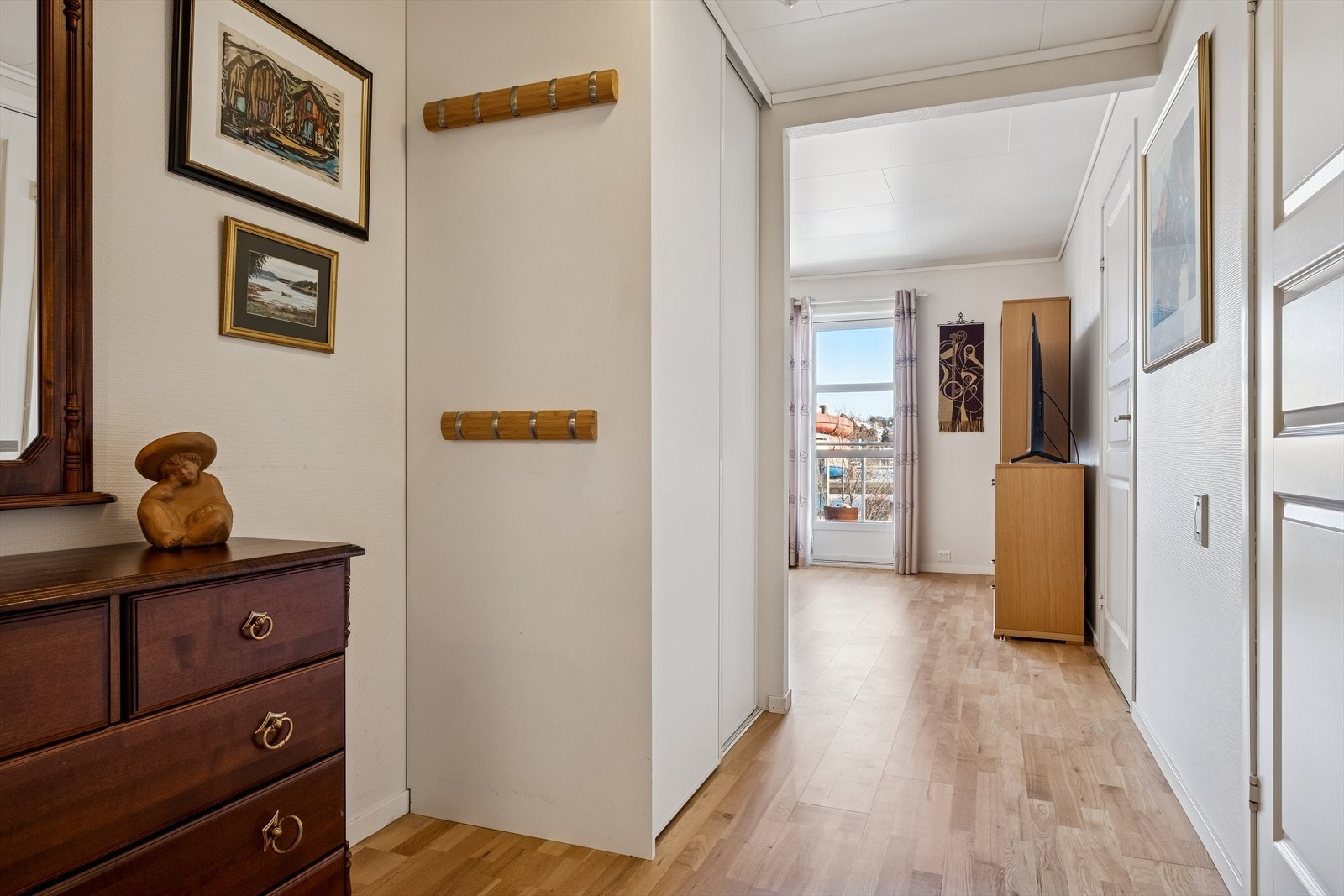 Gang mot stue Galleribilde