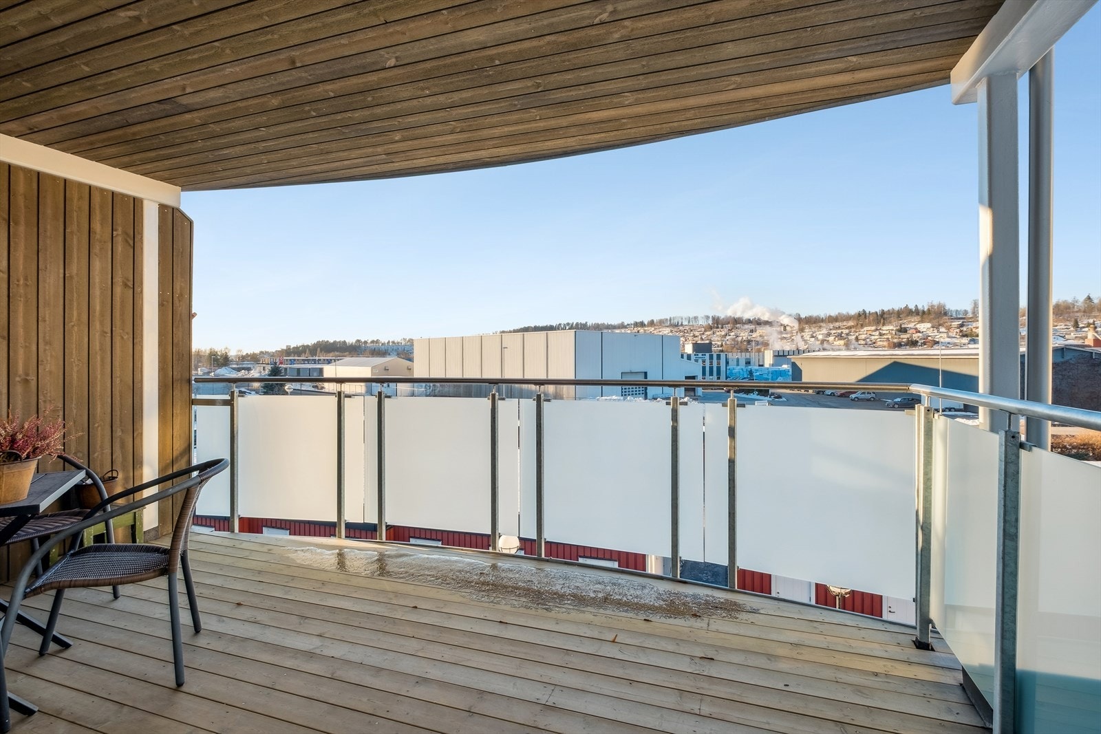 Fellesterrasse mot nord som man kan benytte Galleribilde