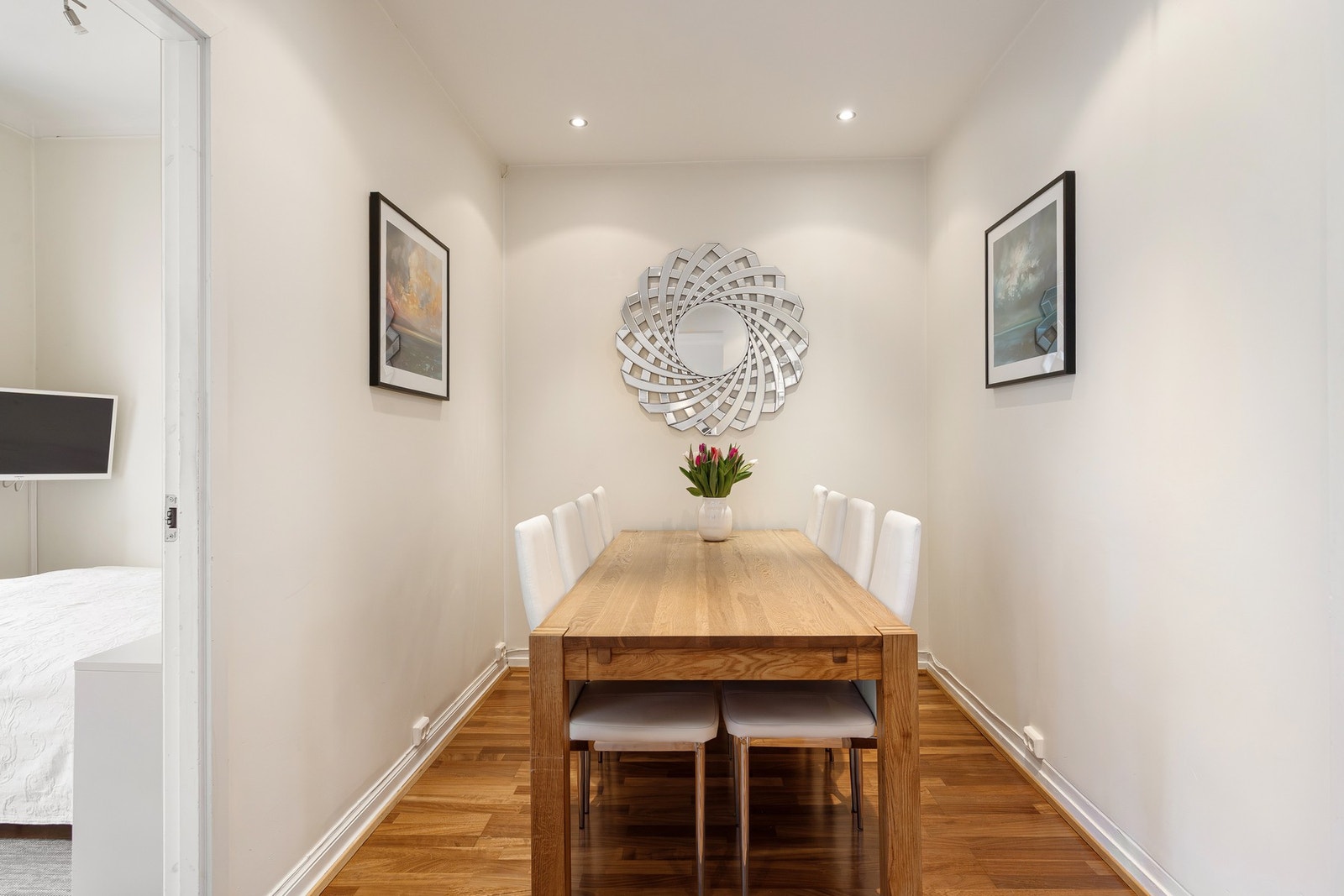 Her er det plass til spisebord med tilhørende møblement Galleribilde