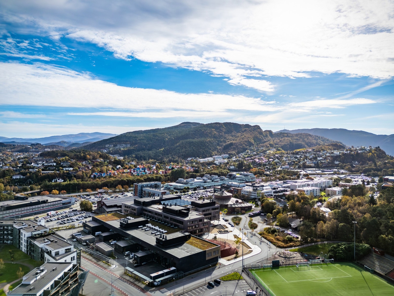 Området byr på gode bussforbindelser. Galleribilde