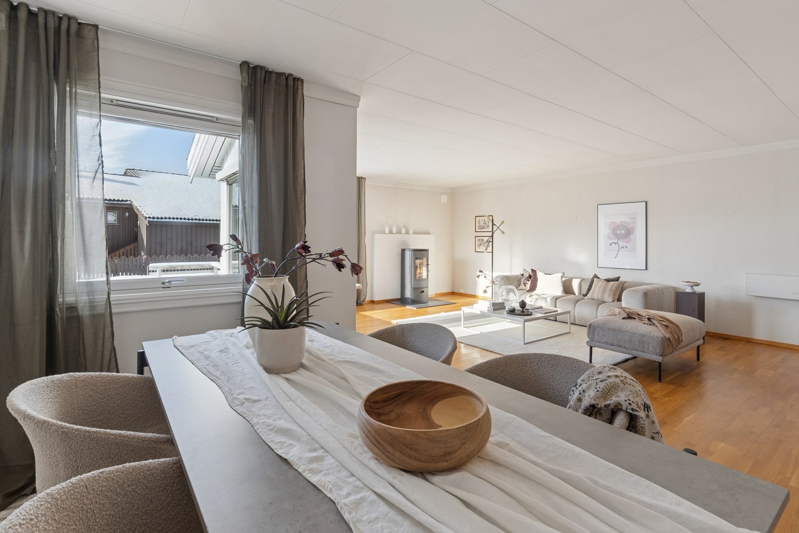 Her kan du enkelt møblere etter eget ønske med sofa, spisegruppe og tilhørende møblement. Galleribilde