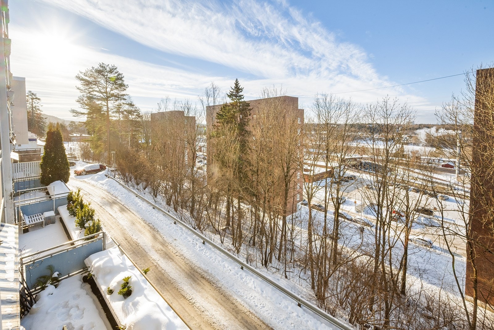 Fra stuen har du utgang til en herlig vestvendt balkong - Galleribilde