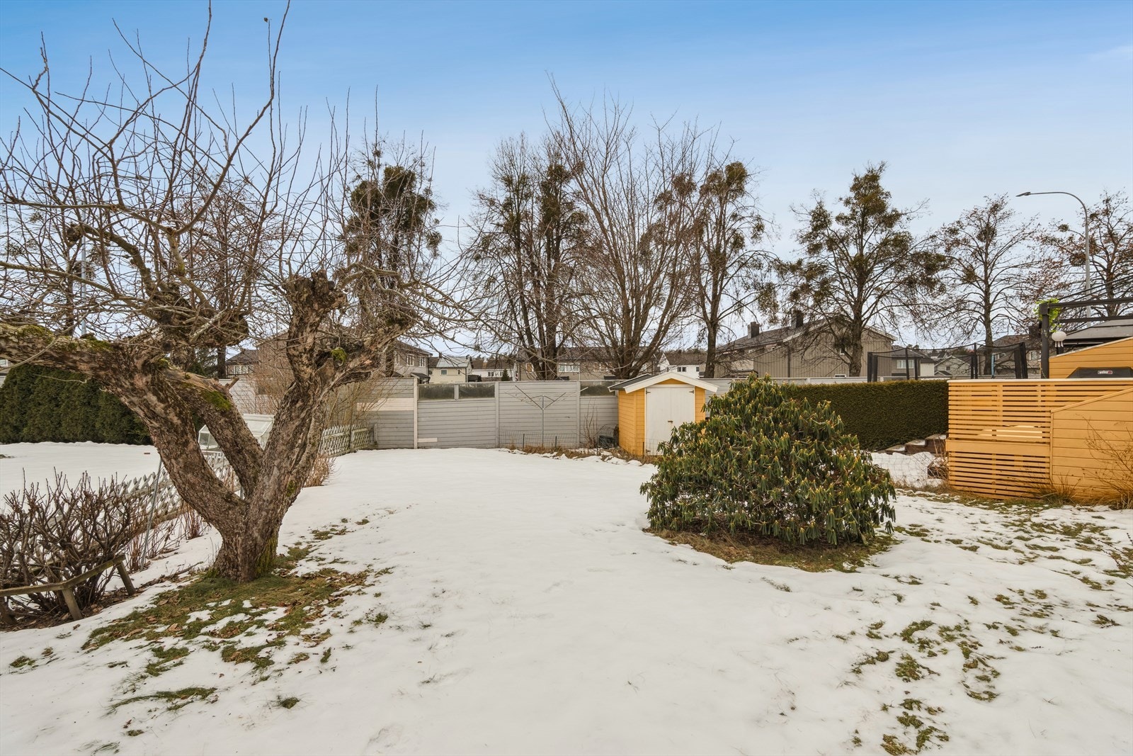 Et barnevennlig område med kort vei til blant annet Gartnerløkka barnehage og Holtan Aktivitetspark. Galleribilde