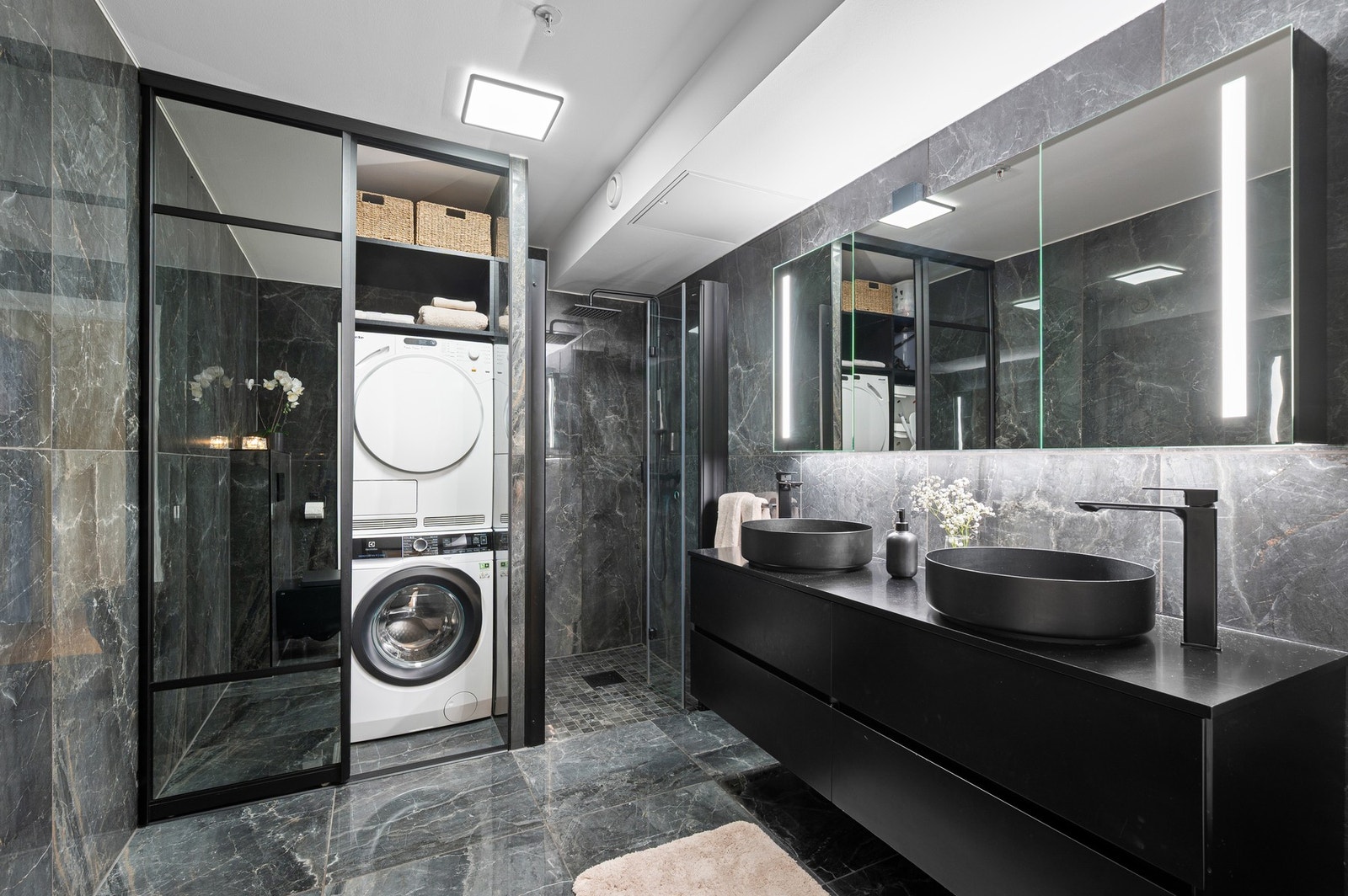 Delikat, flislagt bad. Oppgradert 2023. Galleribilde