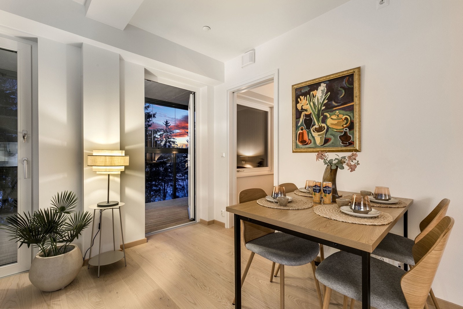 Grunnpakke for kabel-TV og internett er inkl. i felleskostnadene. Galleribilde