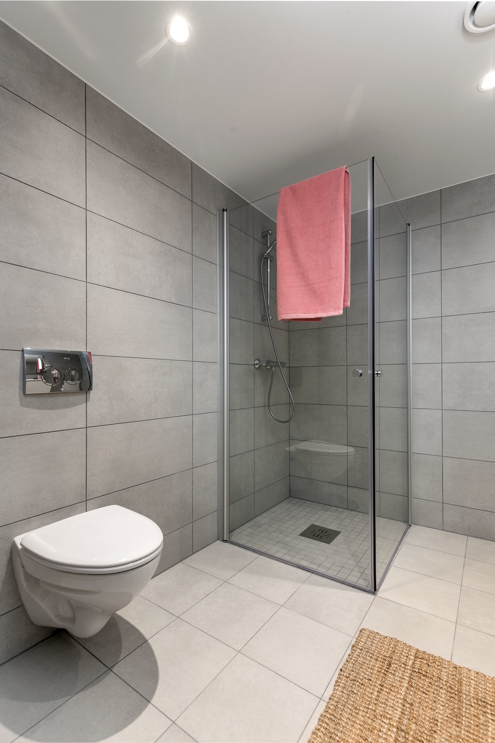 Opplegg for vaskemaskin og tørketrommel. Galleribilde