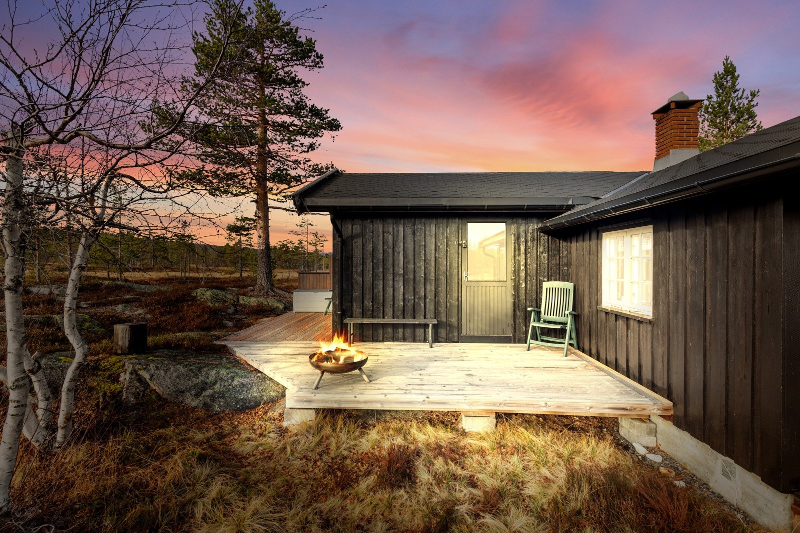 Digitalt kveldsfoto. Galleribilde