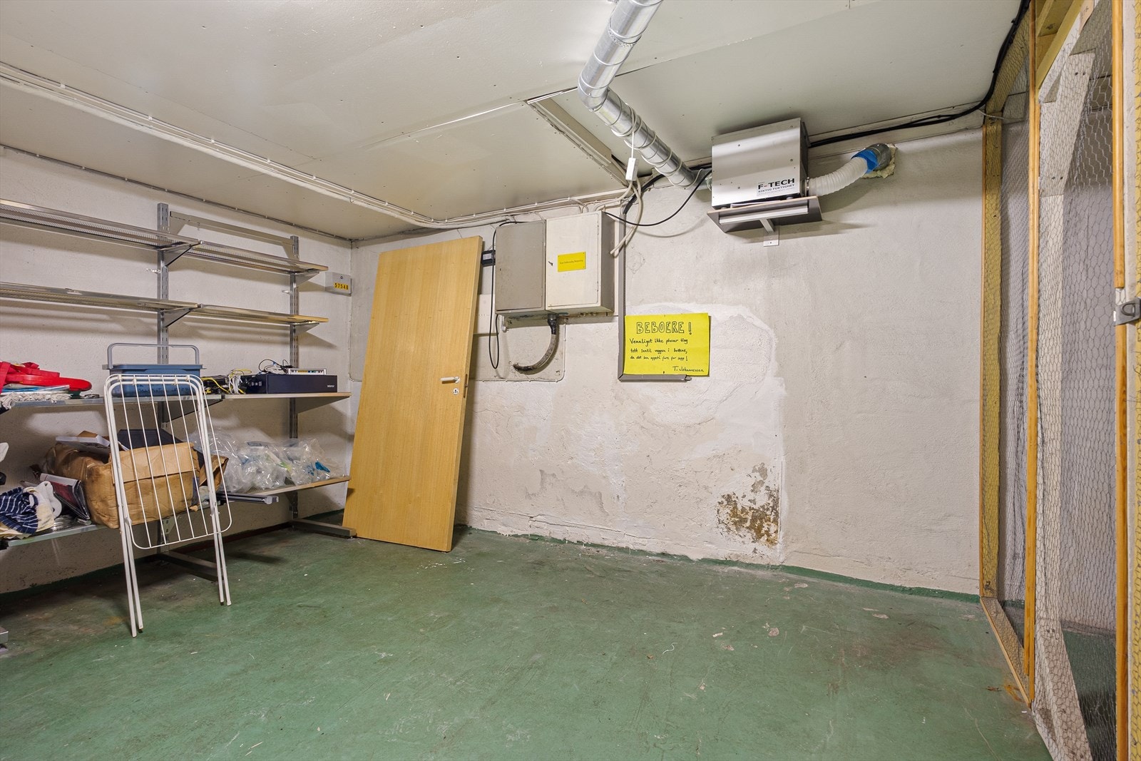 Felles kjeller med boder og skikkelig ventilasjonsanlegg som holder kjelleren tørr Galleribilde