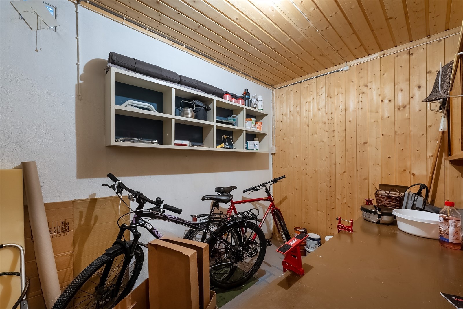 Bod (sportsbod) (sokkeletasje) Galleribilde