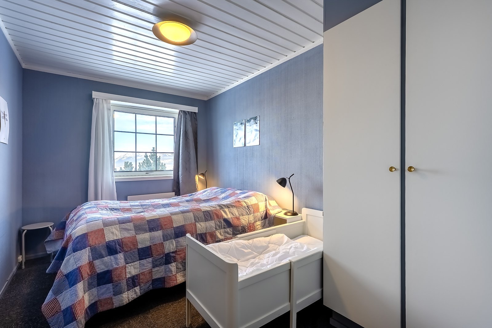 Soverom 3 (sokkeletasje) Galleribilde