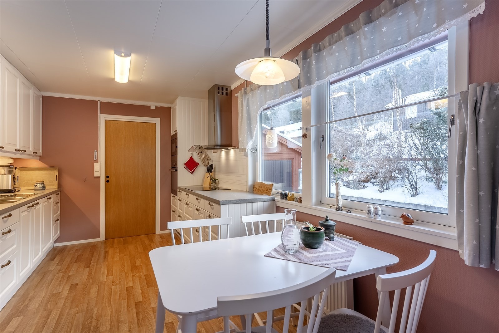 Kjøkken (1. etasje) Galleribilde