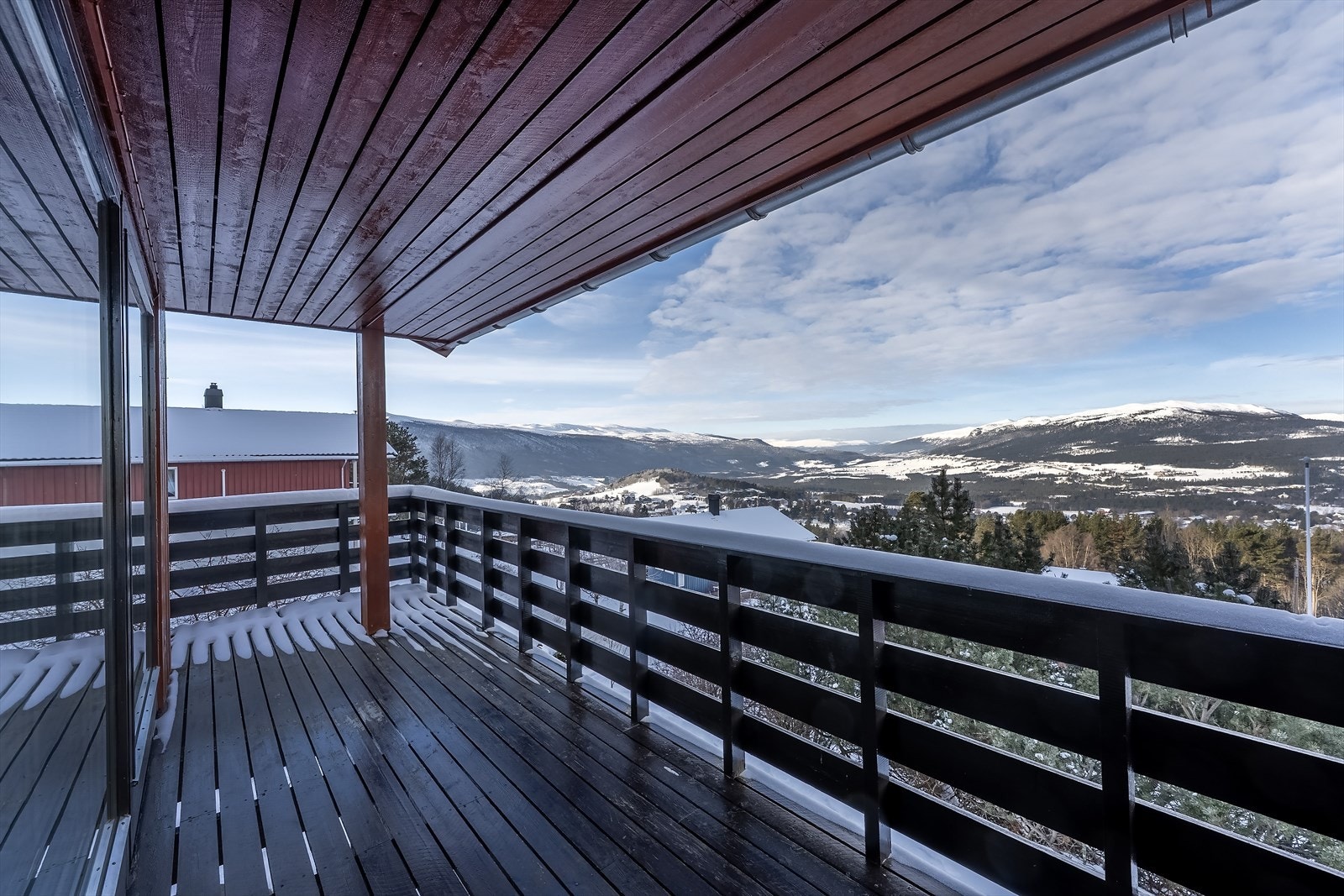 Veranda med overbygg (1. etasje) Galleribilde