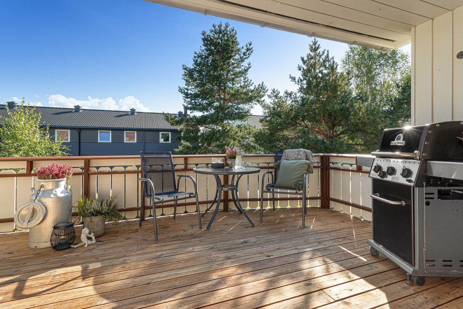 God plass til ønsker møblement Galleribilde