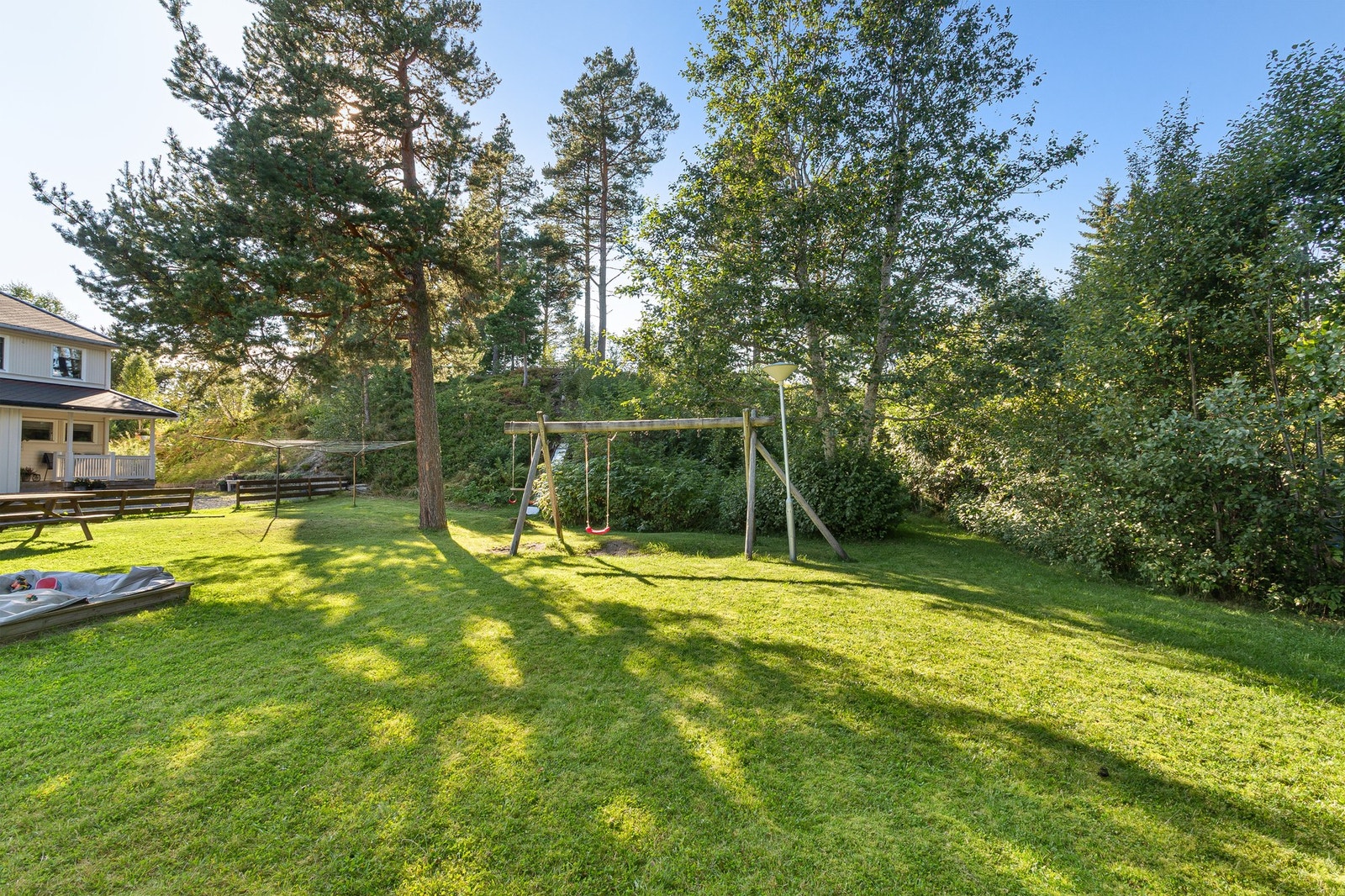 Her bor man sentralt men samtidig tilbaketrukket til ved naturen Galleribilde