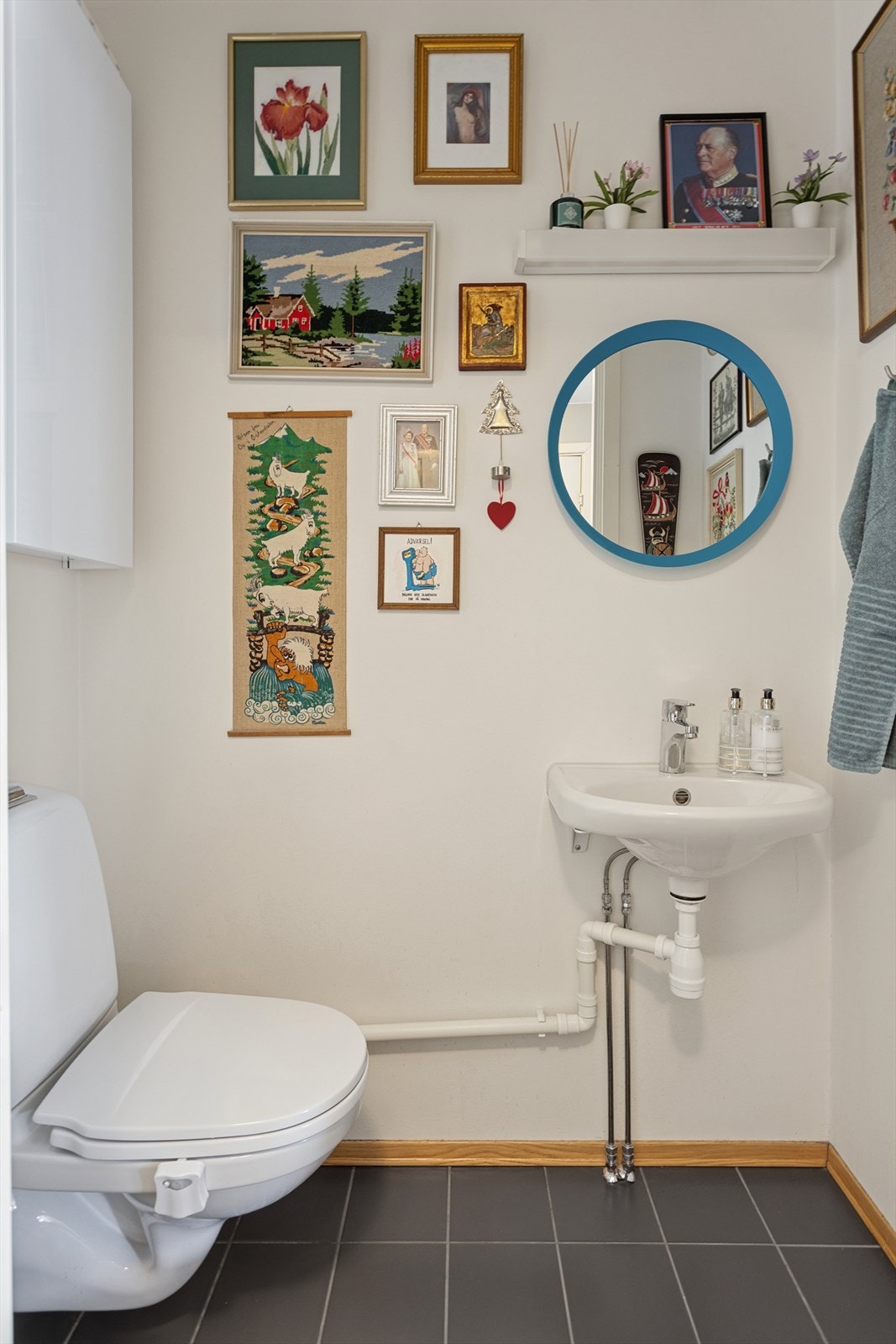 Separat toalettrom - en praktisk løsning i hverdagen og når du har gjester Galleribilde