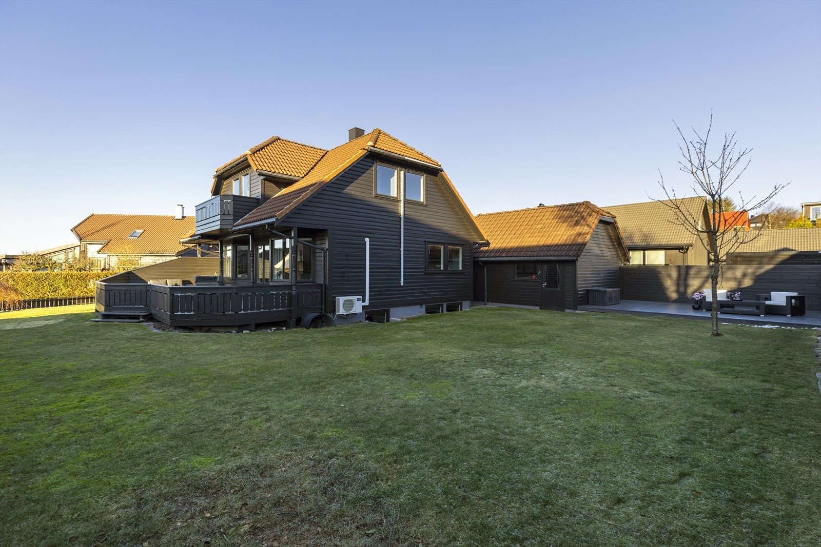 Kjekk hage for store og små. Galleribilde