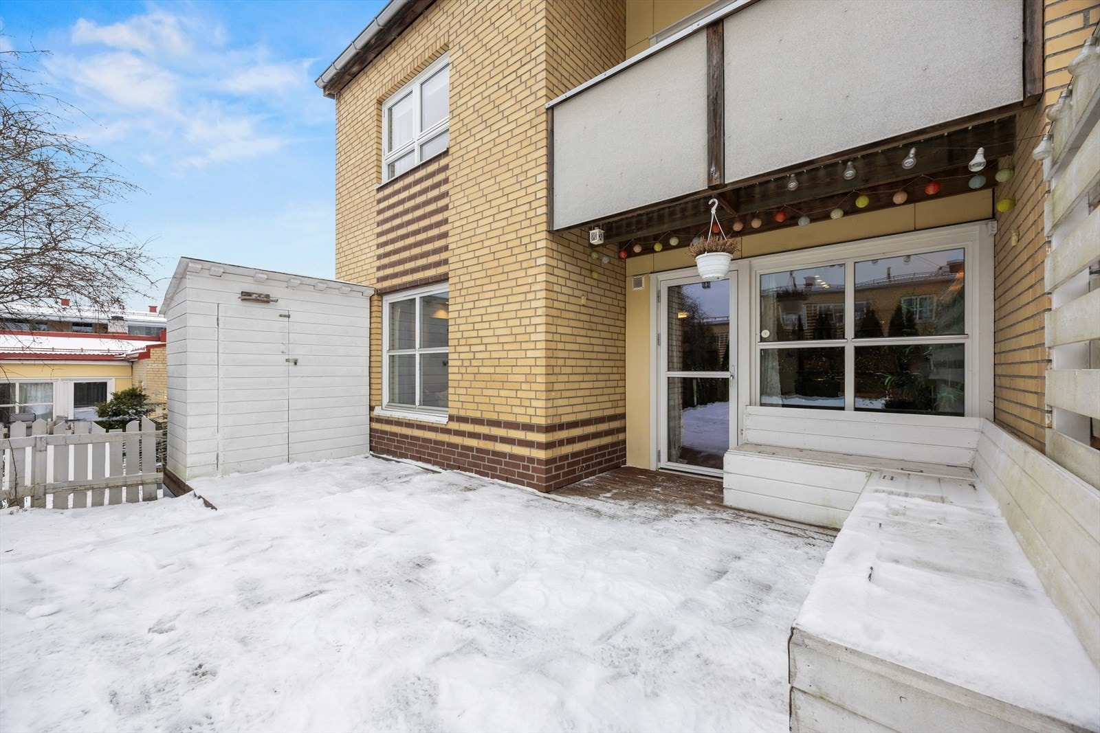 Her har du god plass til utemøbler. Galleribilde