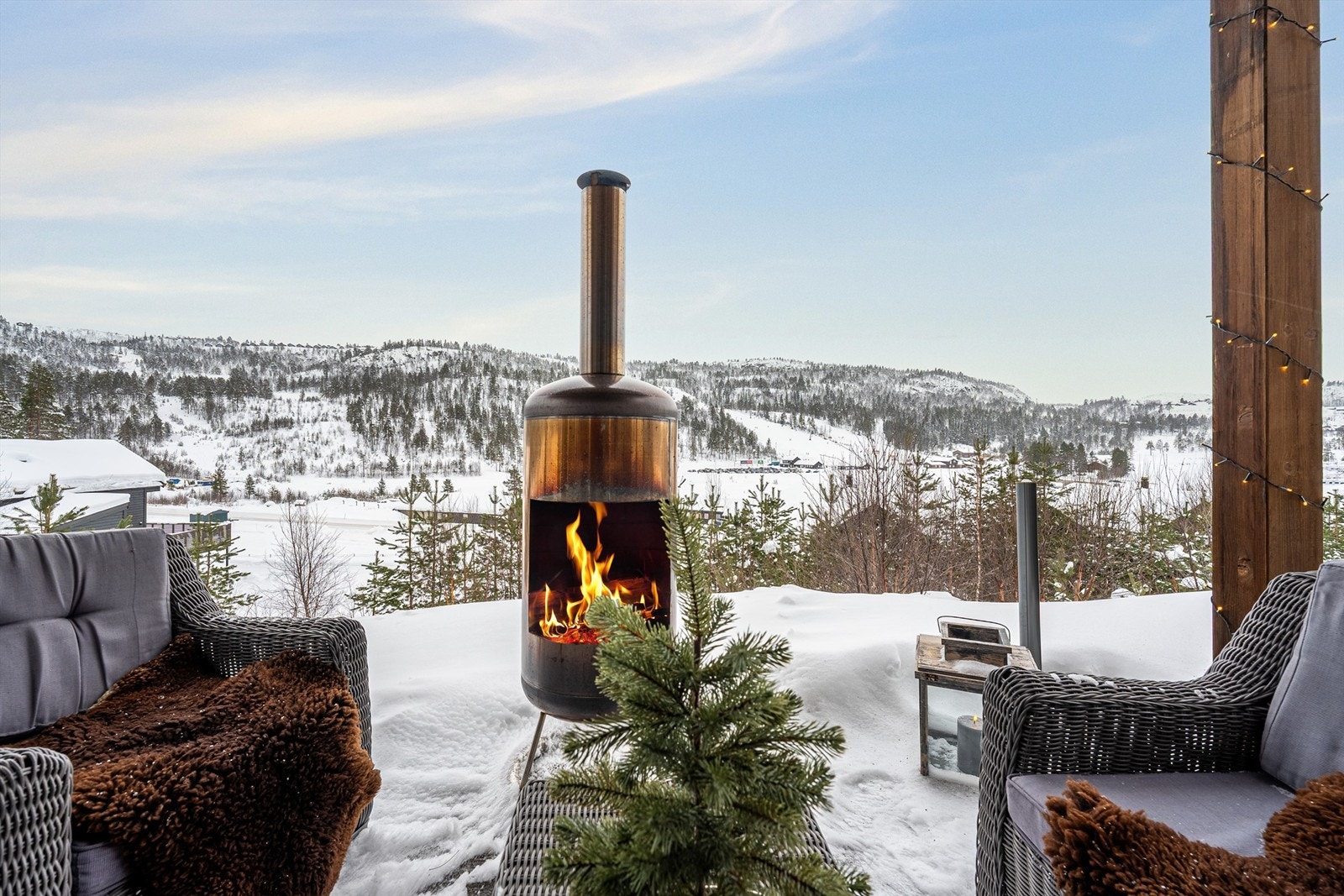 Koselig uteplass med nydelig utsikt Galleribilde