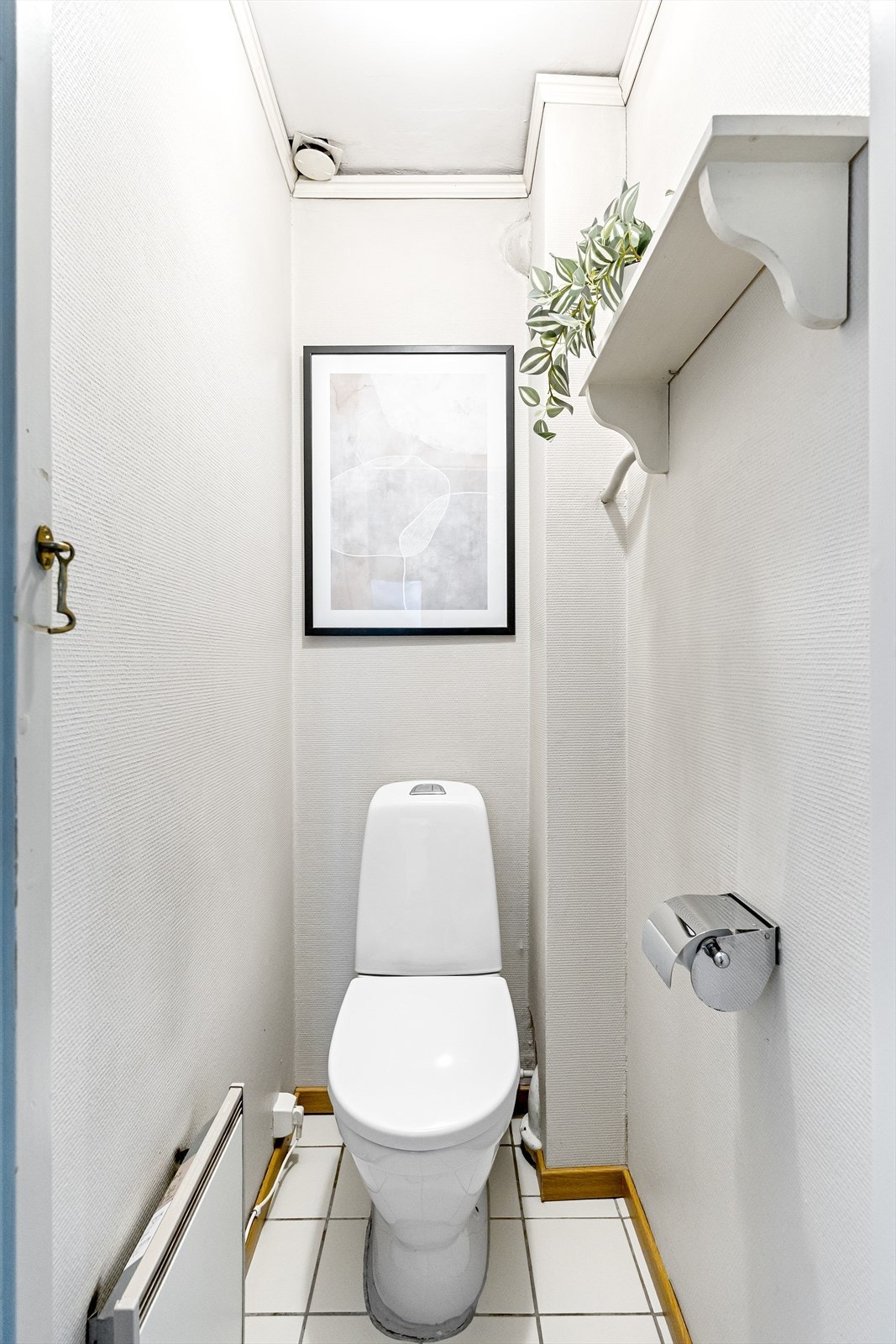 Det er separat toalett i boligen. Galleribilde