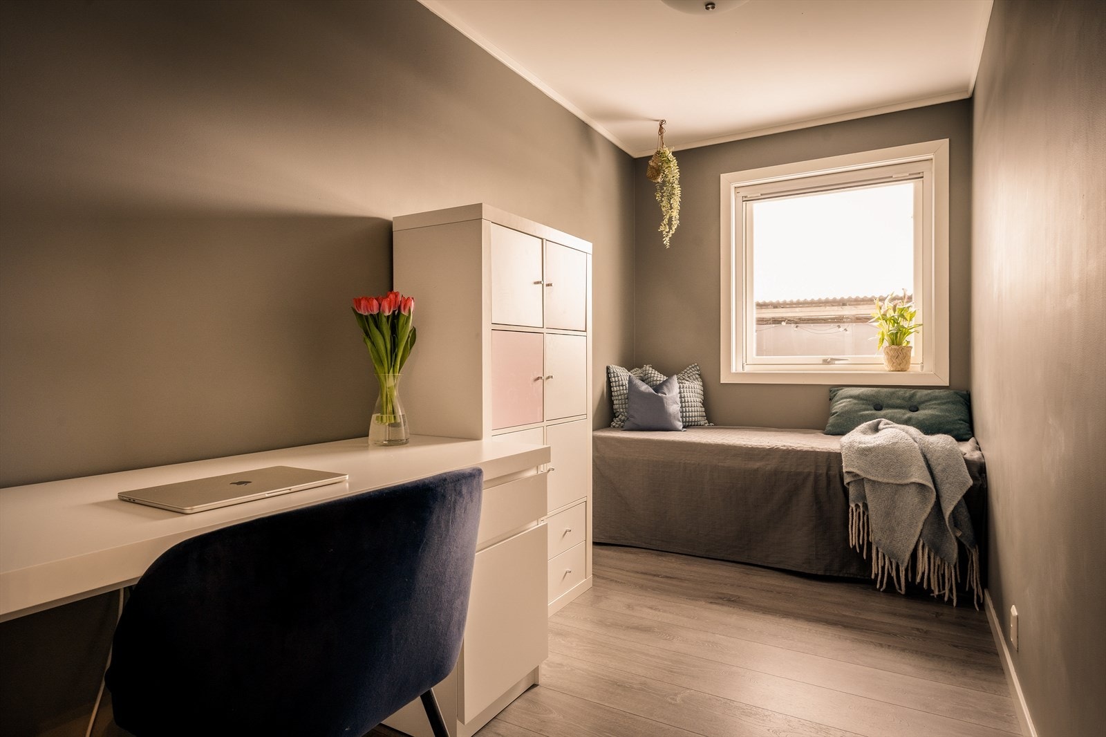 Soverom 2 kan fint benyttes som barnerom, gjesterom eller kontor. Galleribilde