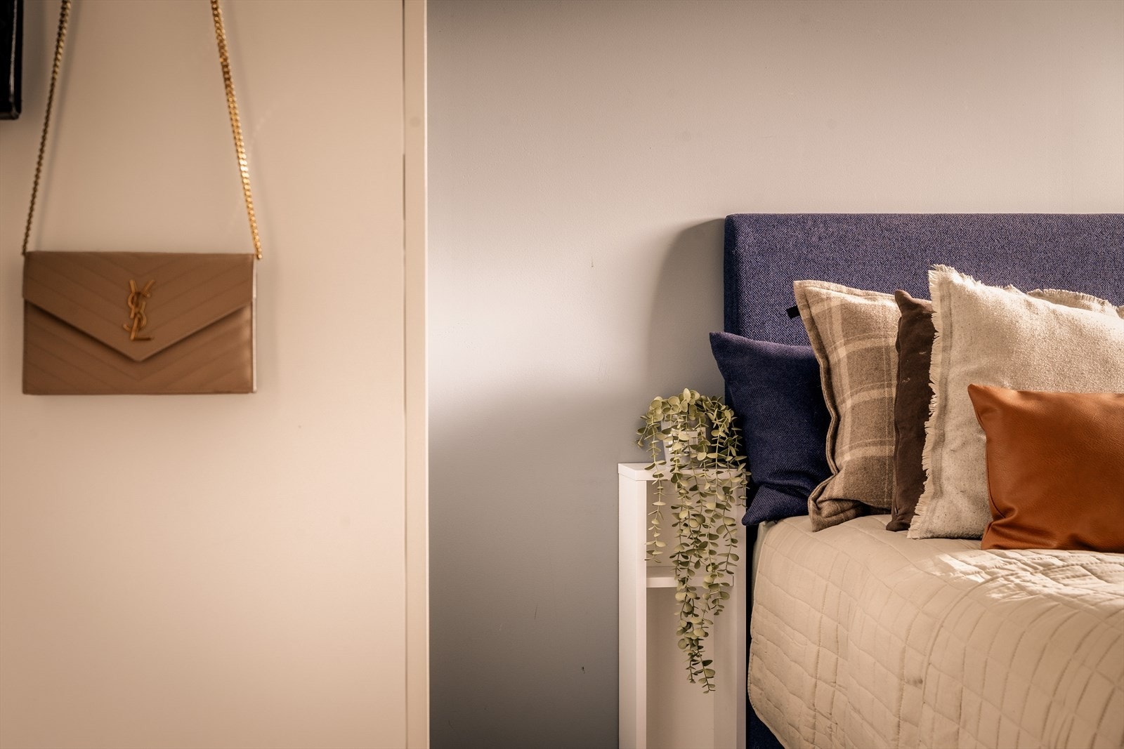 I 1.etasje finner man to soverom av god størrelse. Galleribilde