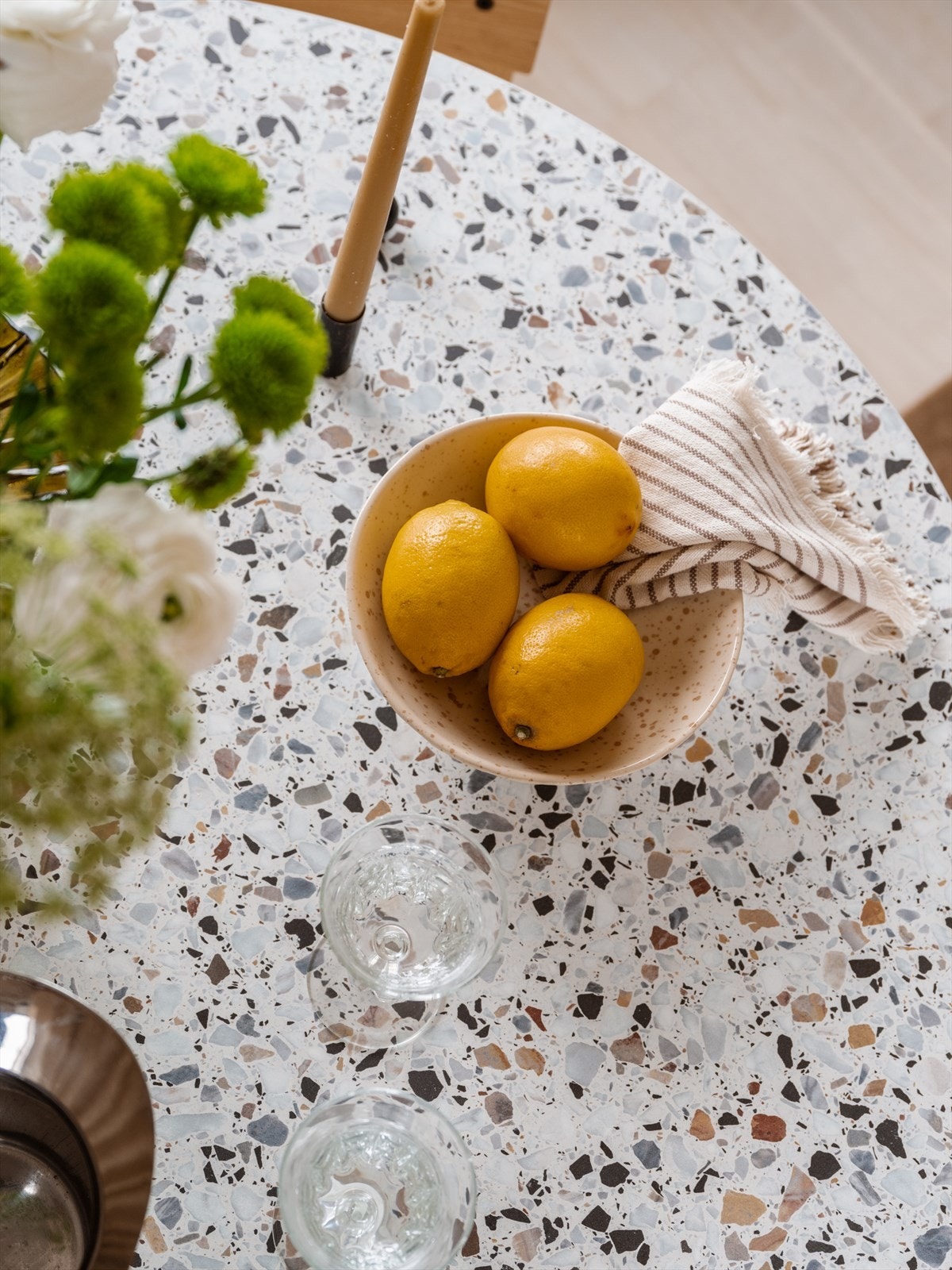 Balansert ventilasjon med tilluftsventiler sikrer et godt inneklima. Galleribilde