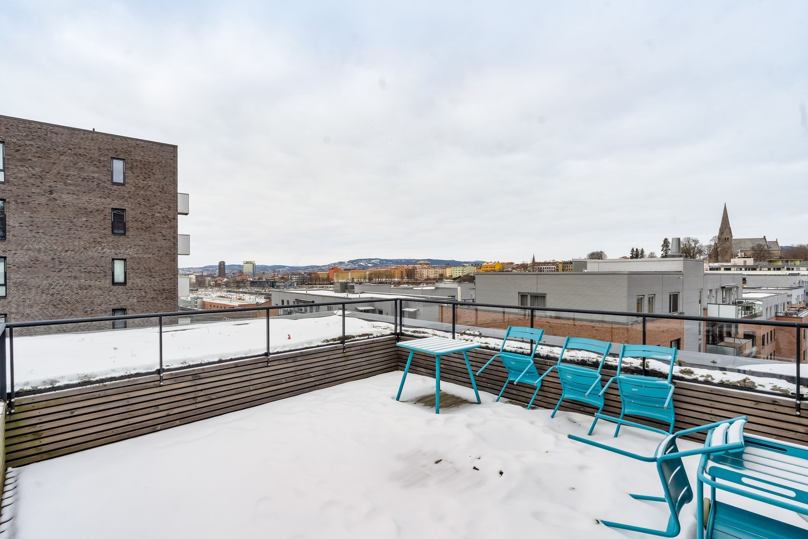 Borettslaget har en felles takterrasse, som er et flott samlingspunkt Galleribilde