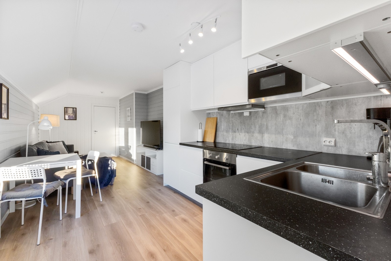 Hybel 2, kjøkken og stue. Galleribilde