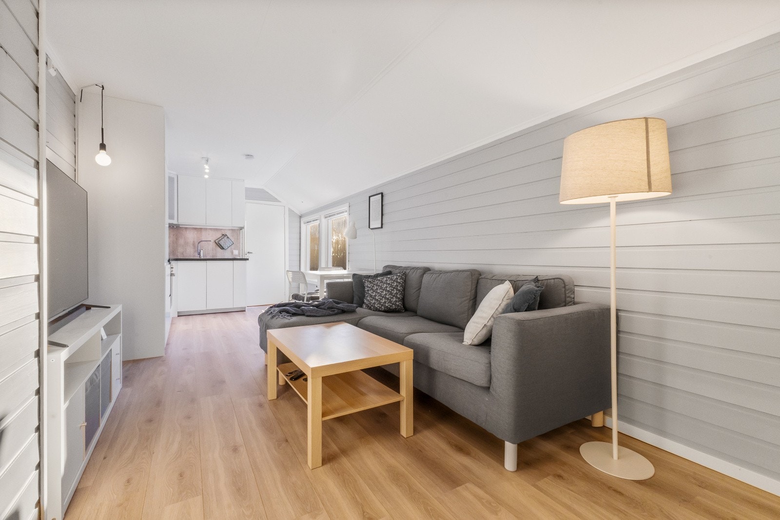 Hybel 2, kjøkken og stue. Galleribilde