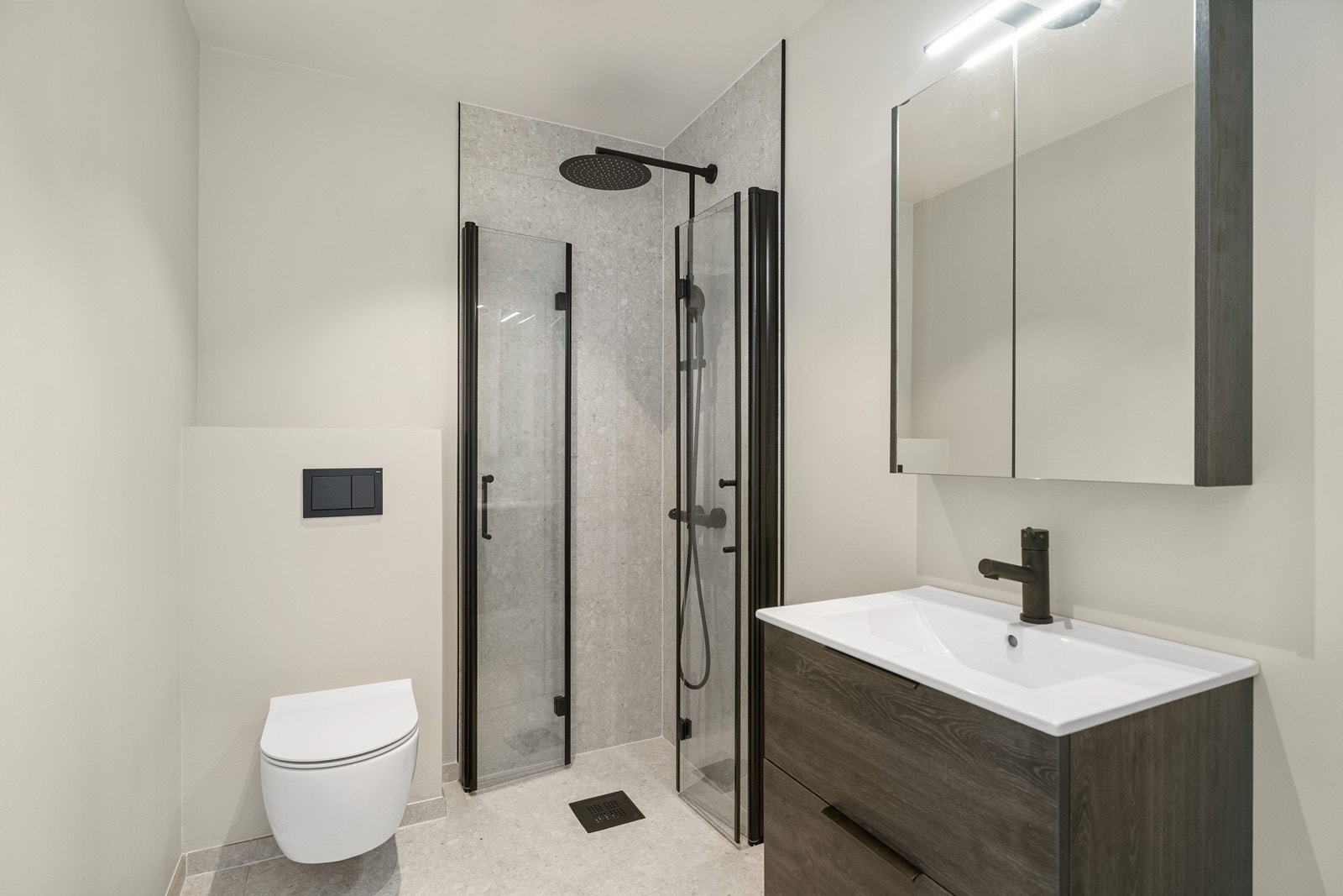 Pent bad i hovedetasjen Galleribilde