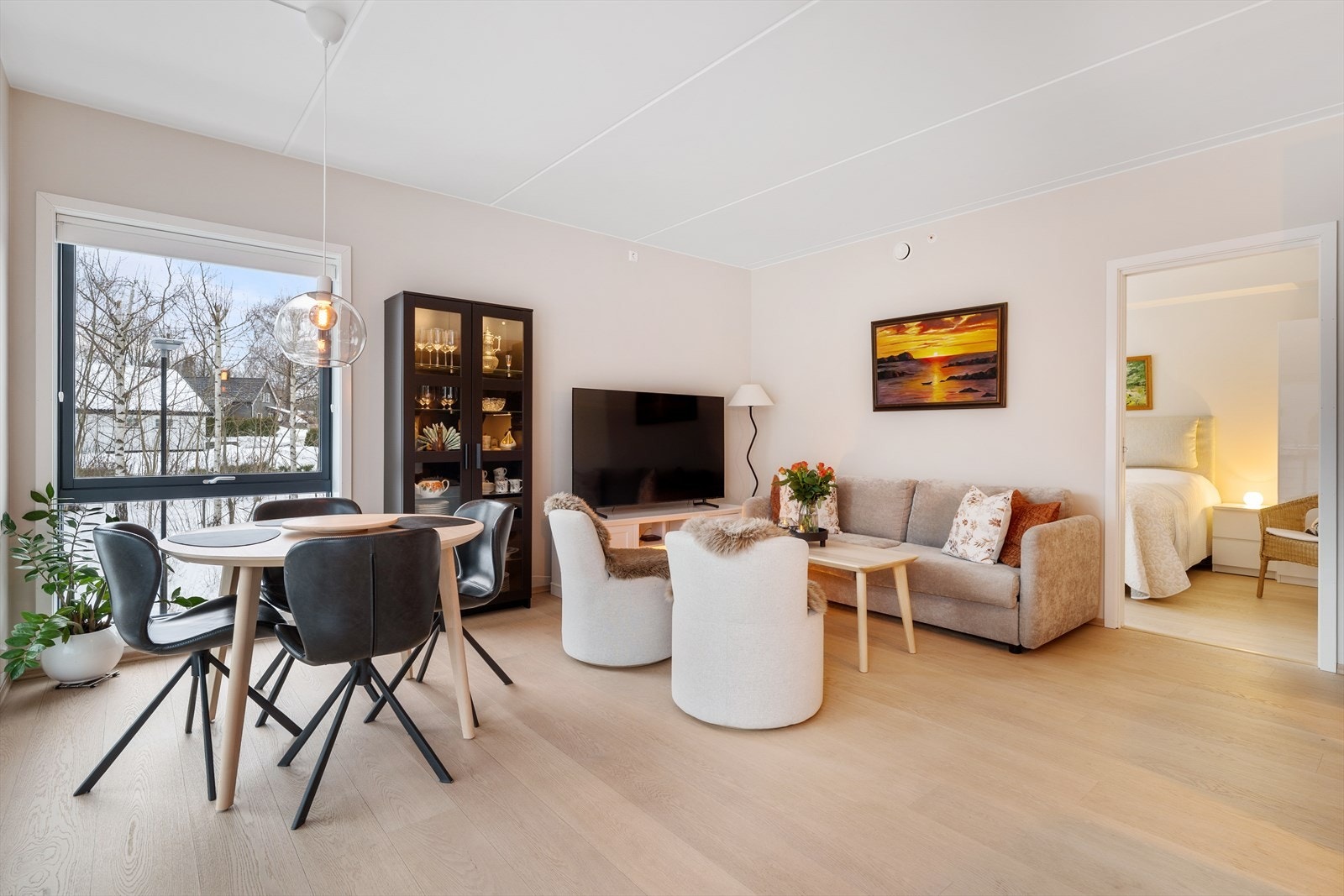 Lyst og trivelig Galleribilde