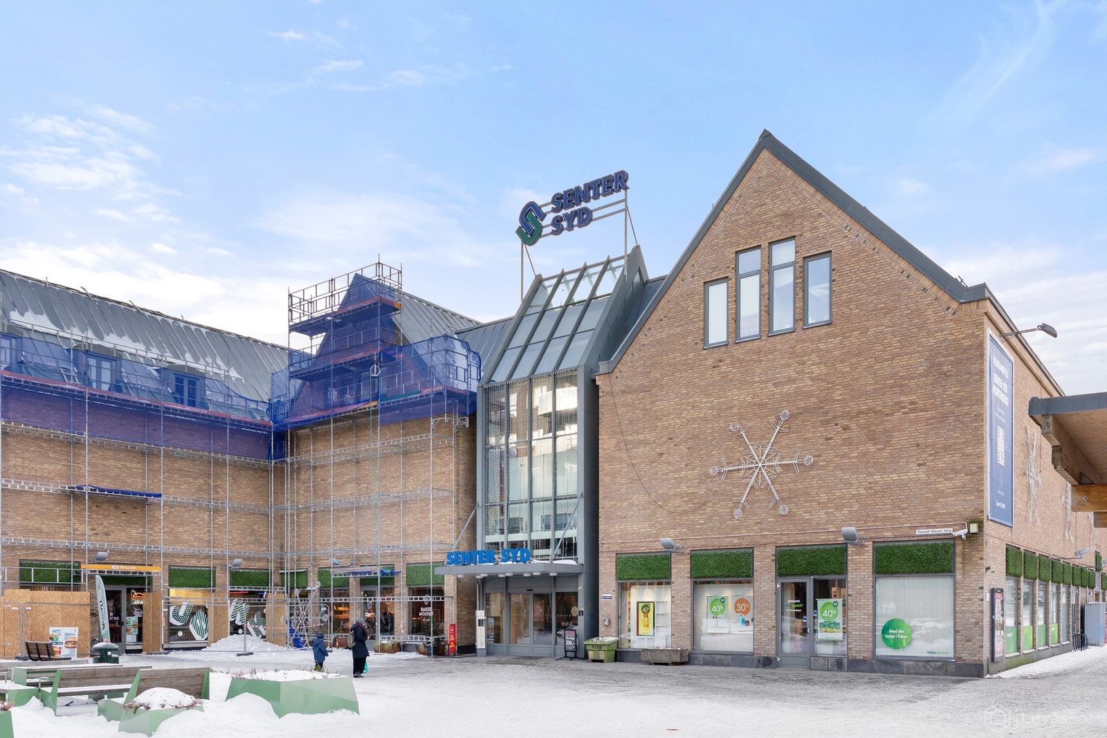 For et større utvalg av butikker ligger Senter Syd Mortensrud en kort kjøretur unna. Galleribilde