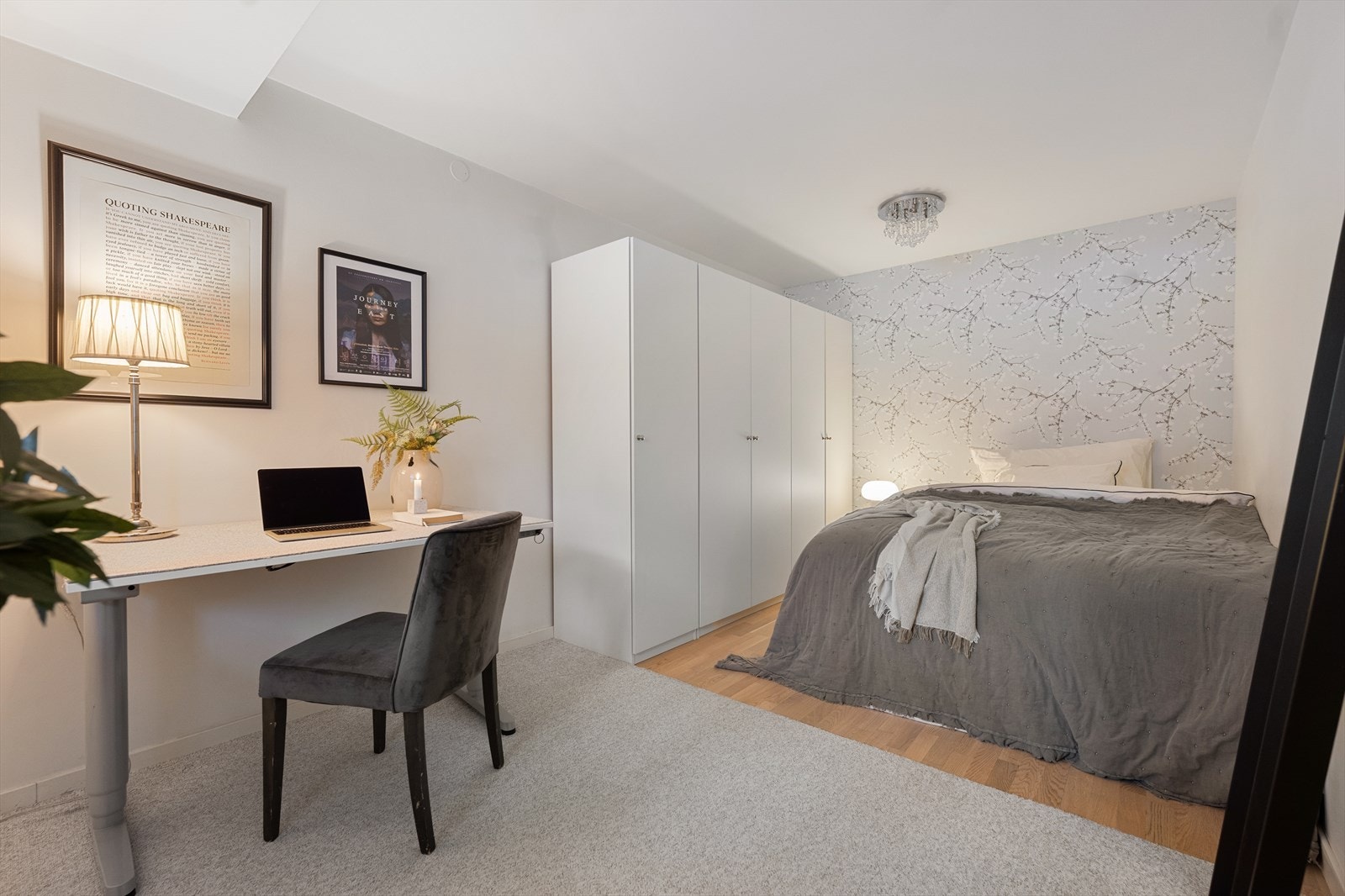 Boligen har to gode soverom, med plass til seng og tilhørende møblement. Galleribilde