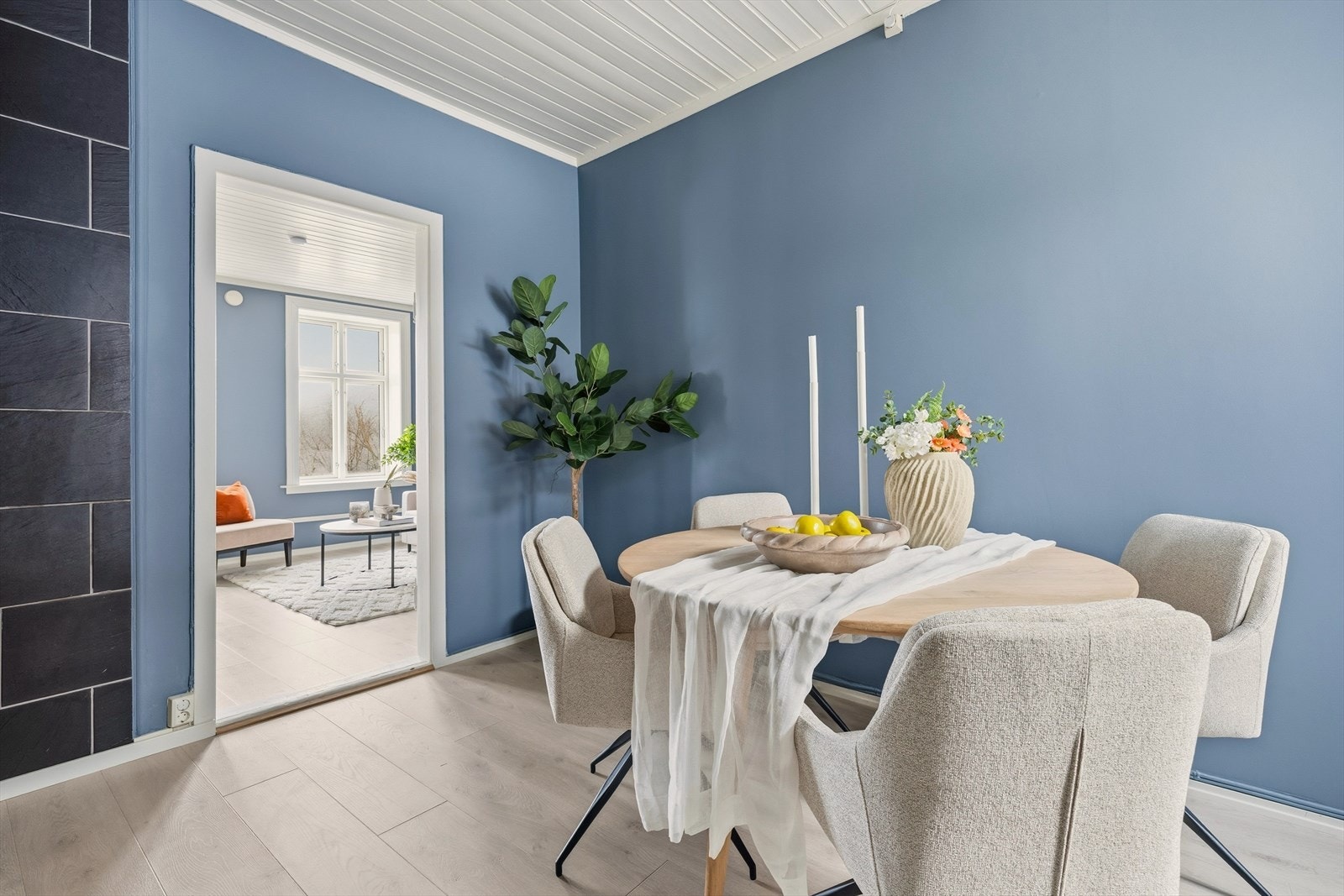 Naturlig plass for spisebord Galleribilde