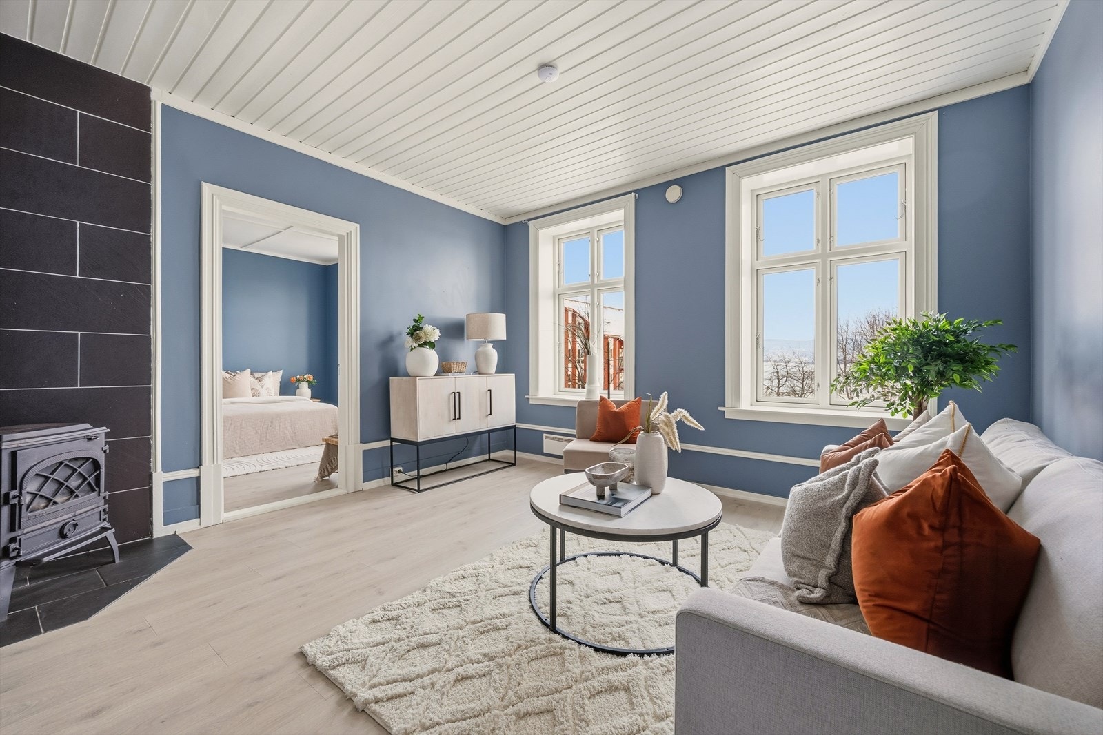 Videre adkomst til lys og fin stue Galleribilde