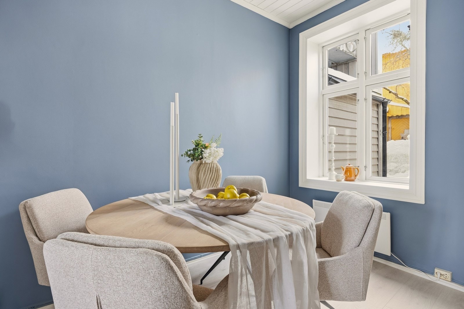 Lyst og delikat Galleribilde