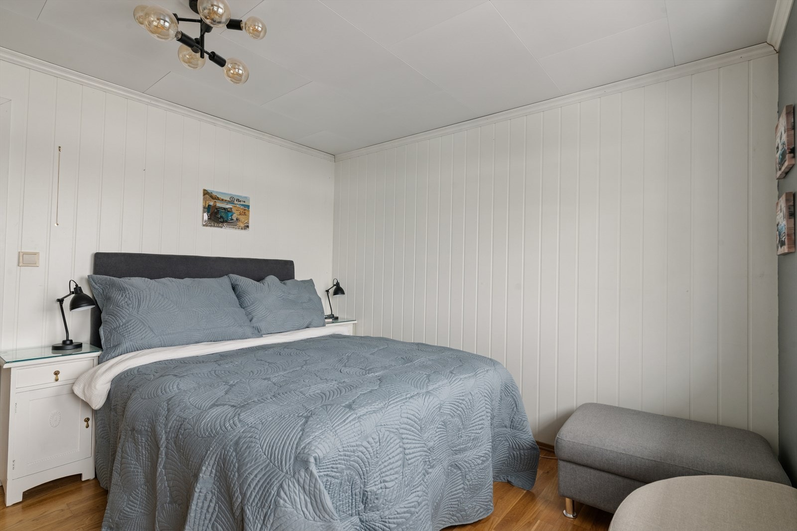 Det er to gode soverom i 1.etg. Galleribilde