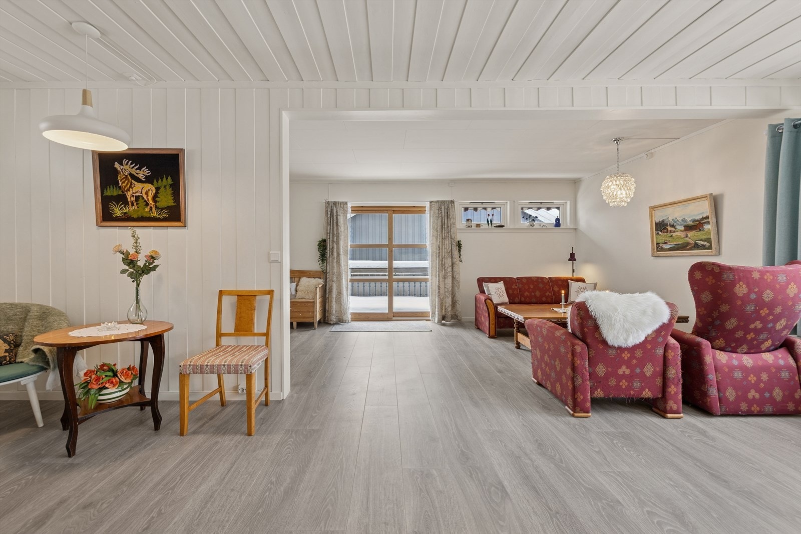 Tilbygg stue i 1.etasje fra 1970. Galleribilde