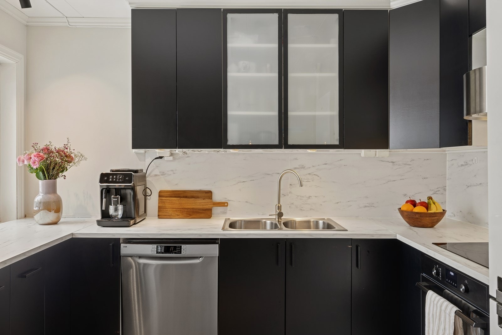 Et godt og velutstyrt kjøkken. Galleribilde