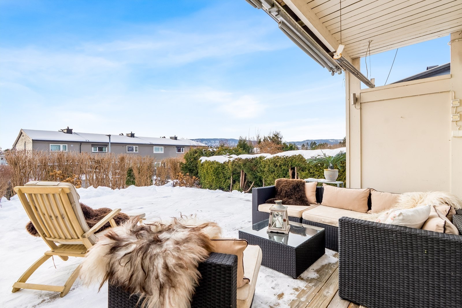 Et innholdsrikt enderekkehus over tre plan med god planløsning. Galleribilde