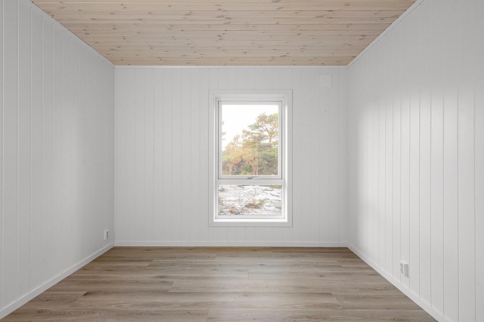 Hytten har totalt to soverom; hovedsoverommet med litt mer plass Galleribilde