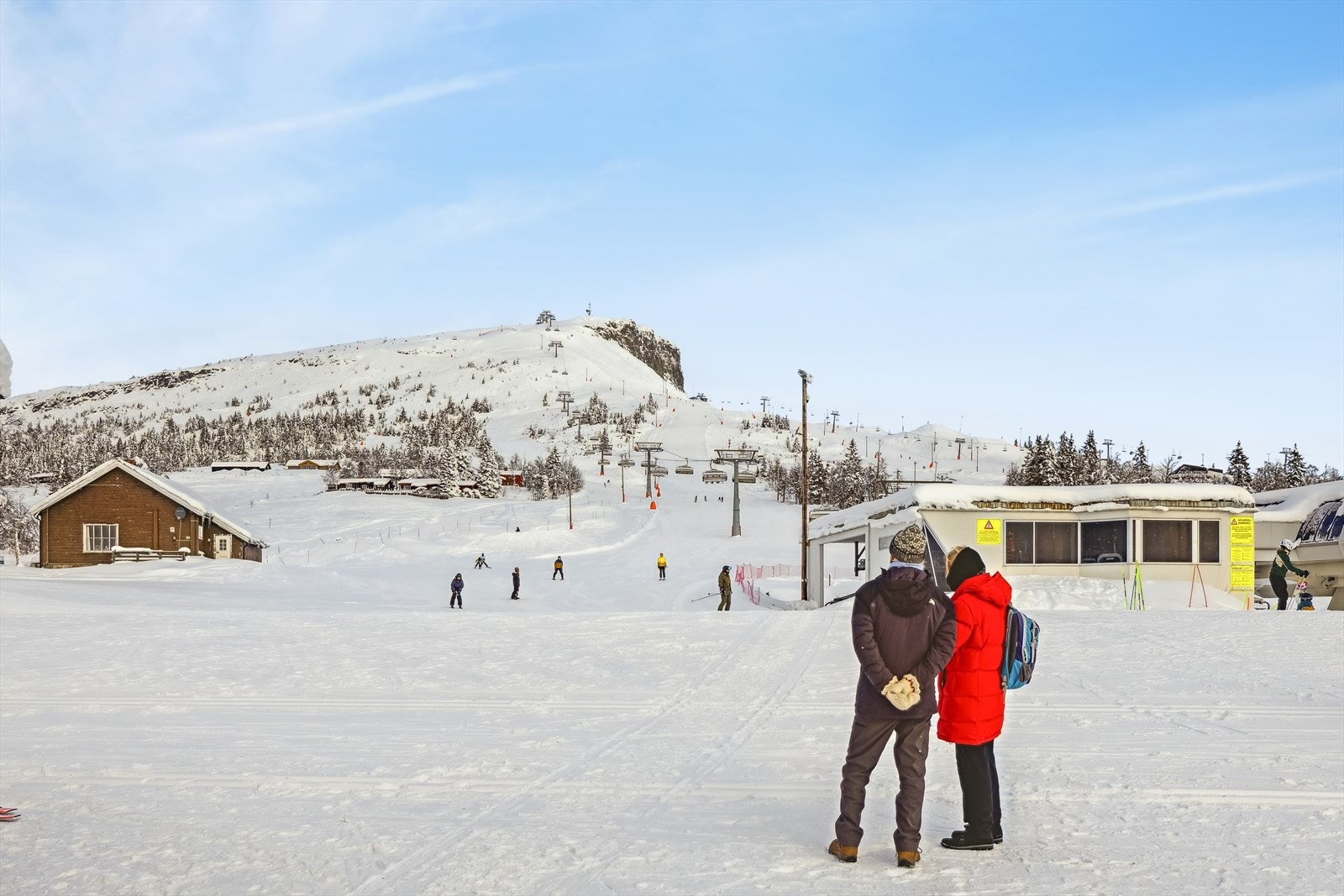 Leiligheten ligger ved foten av Skeikampen og har umiddelbar nærhet til ca. 220 km preparerte skiløyper. Galleribilde