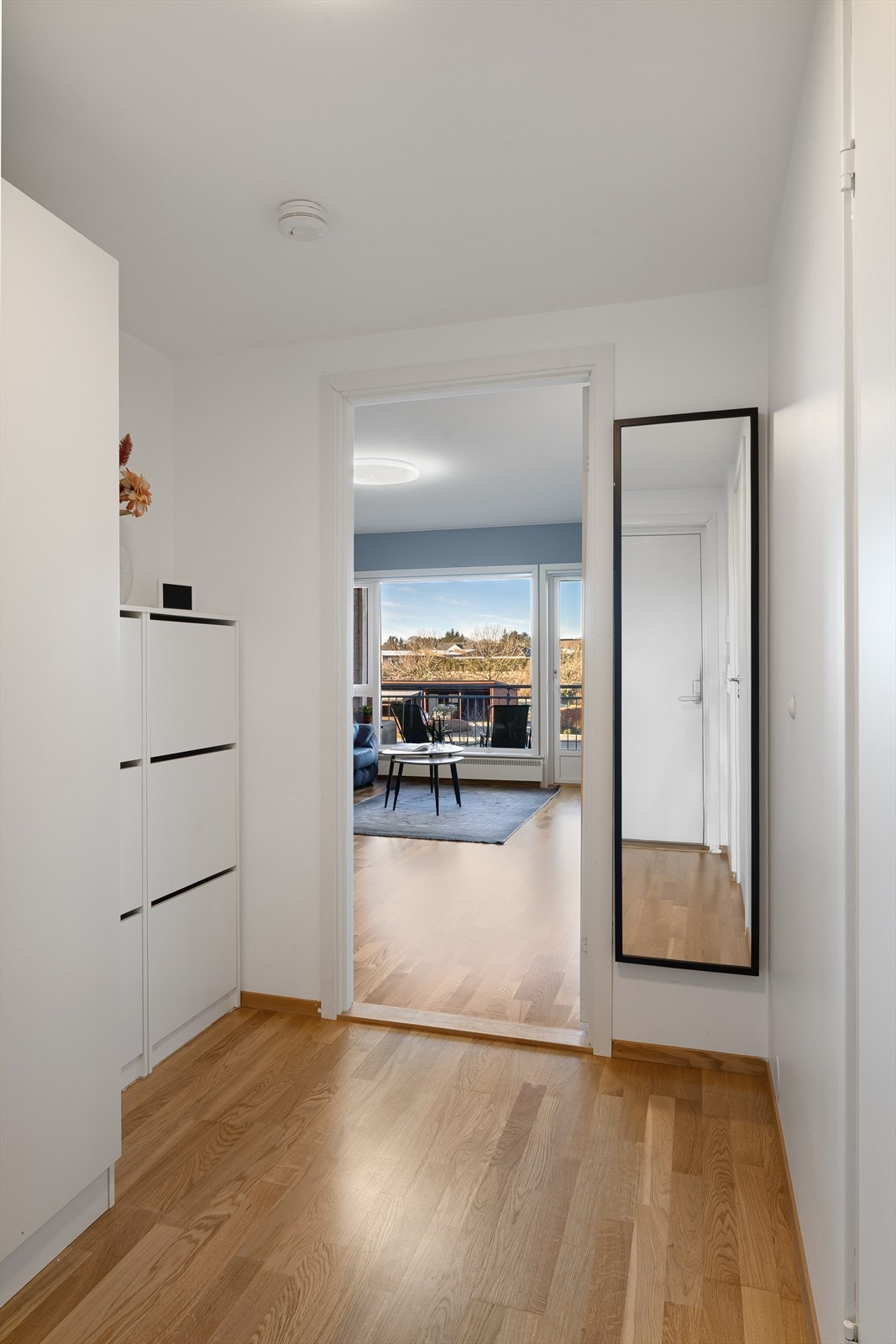 Gang med plass til ekstra oppbevaring. Galleribilde