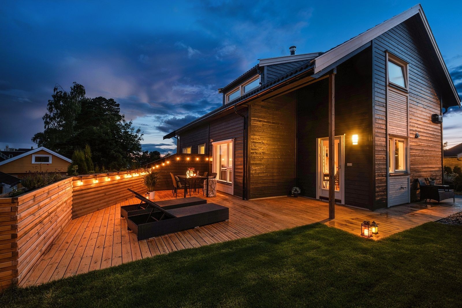 En gjennomført og tiltalende halvpart av tomannsbolig beliggende i et rolig og attraktivt boligområde. Galleribilde