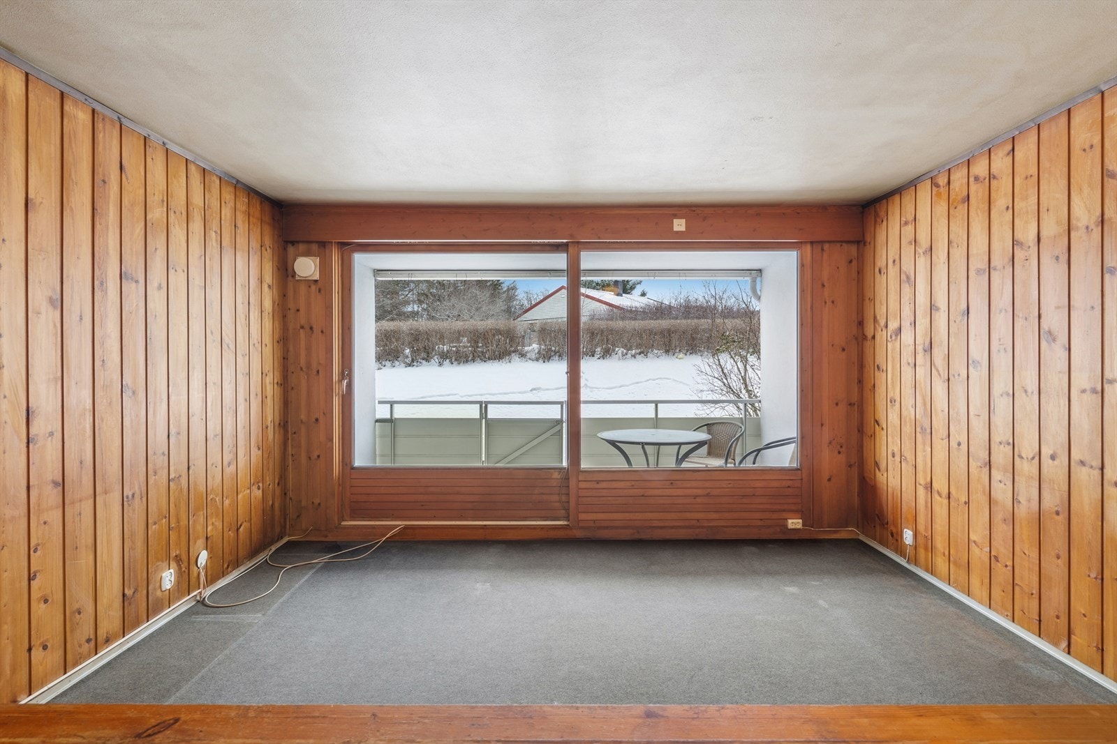 Fra stuen er det direkte utgang til leilighetens terrasse. Galleribilde