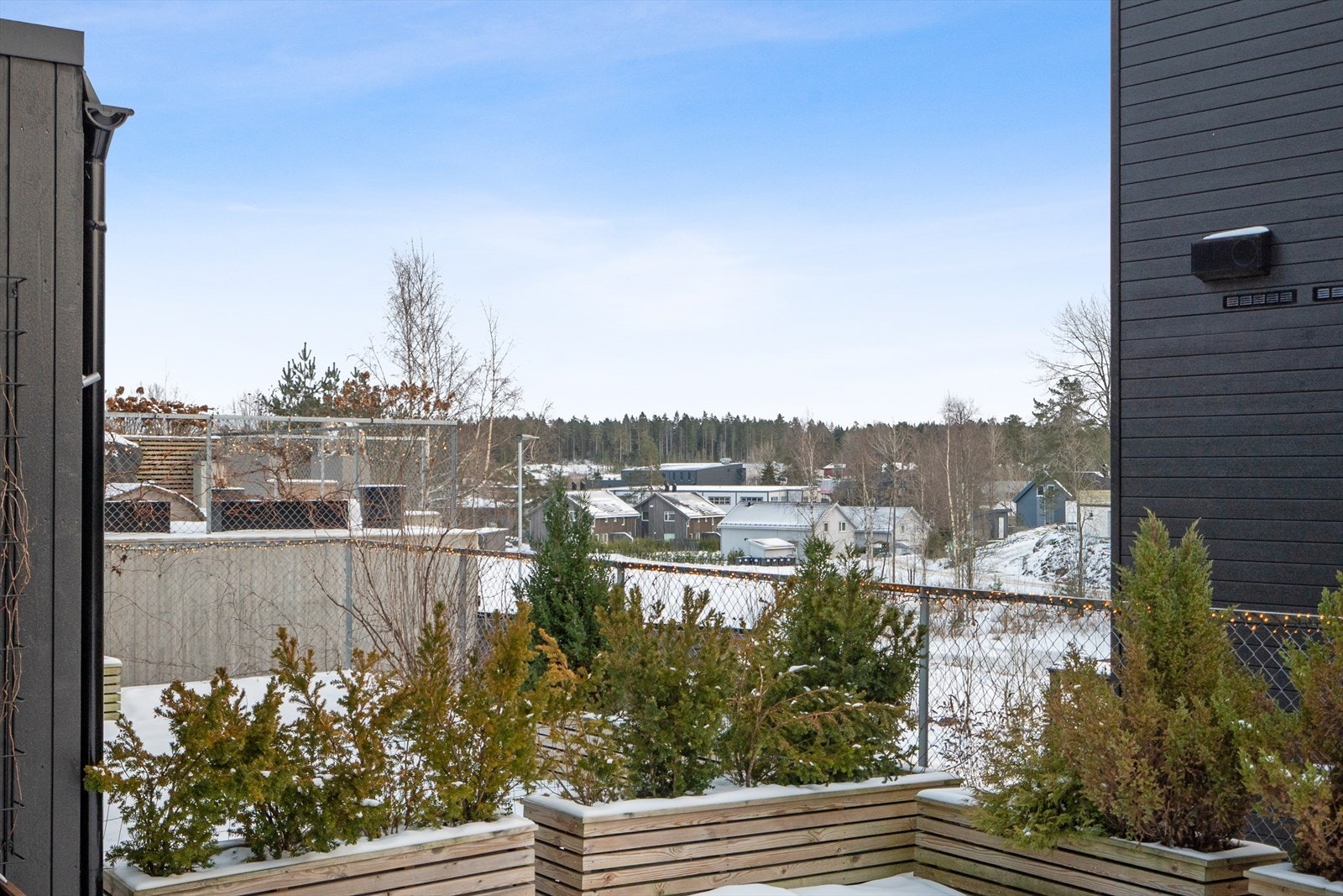 Fint utsyn mot nabolaget og området rundt. Galleribilde